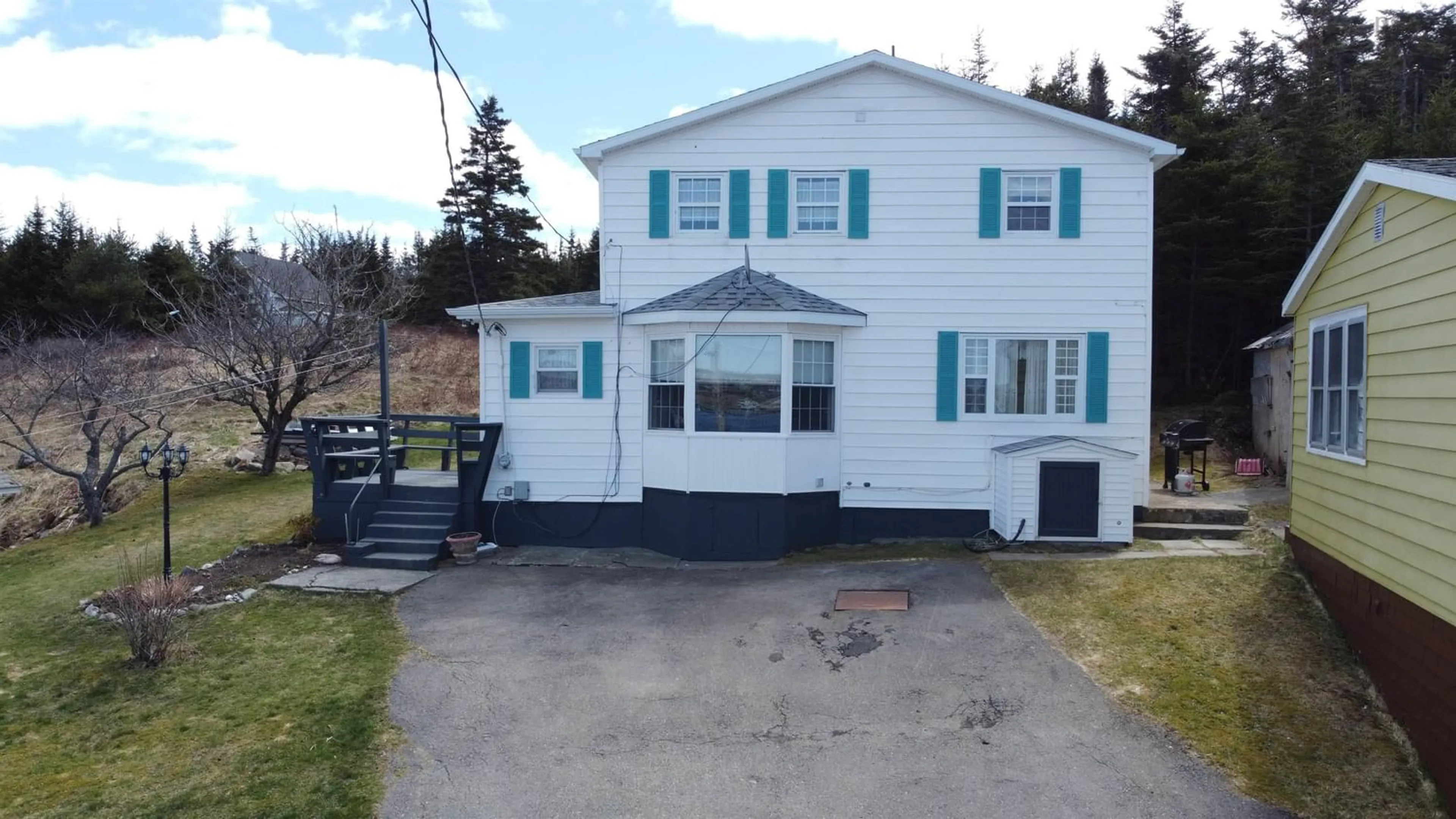 Frontside or backside of a home for 265 Havenside Rd, Louisbourg Nova Scotia B1C 1P3