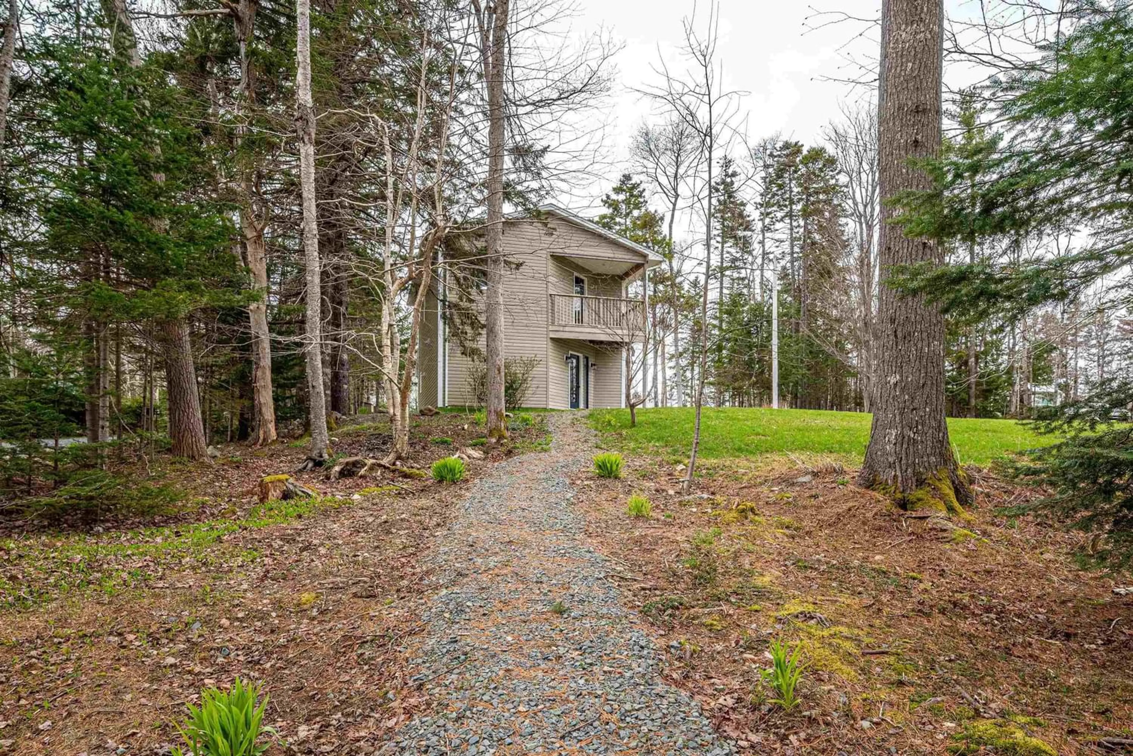 Cottage for 77 Woodland Park, East Uniacke Nova Scotia B0N 1Z0