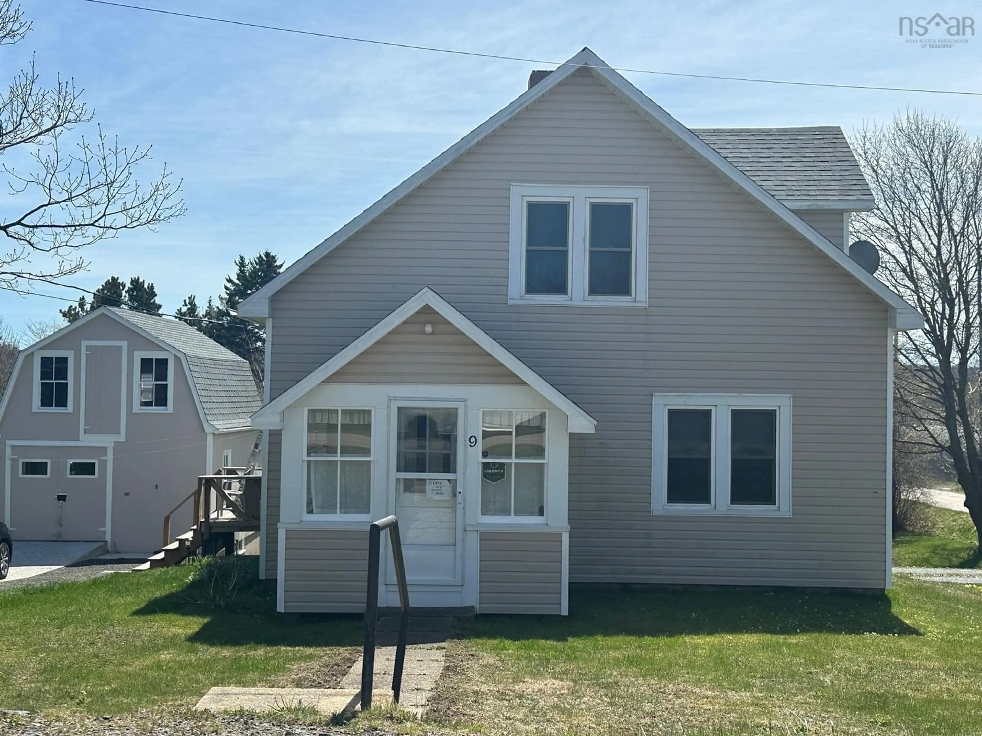 Frontside or backside of a home for 9 St. George St, Digby Nova Scotia B0V 1A0