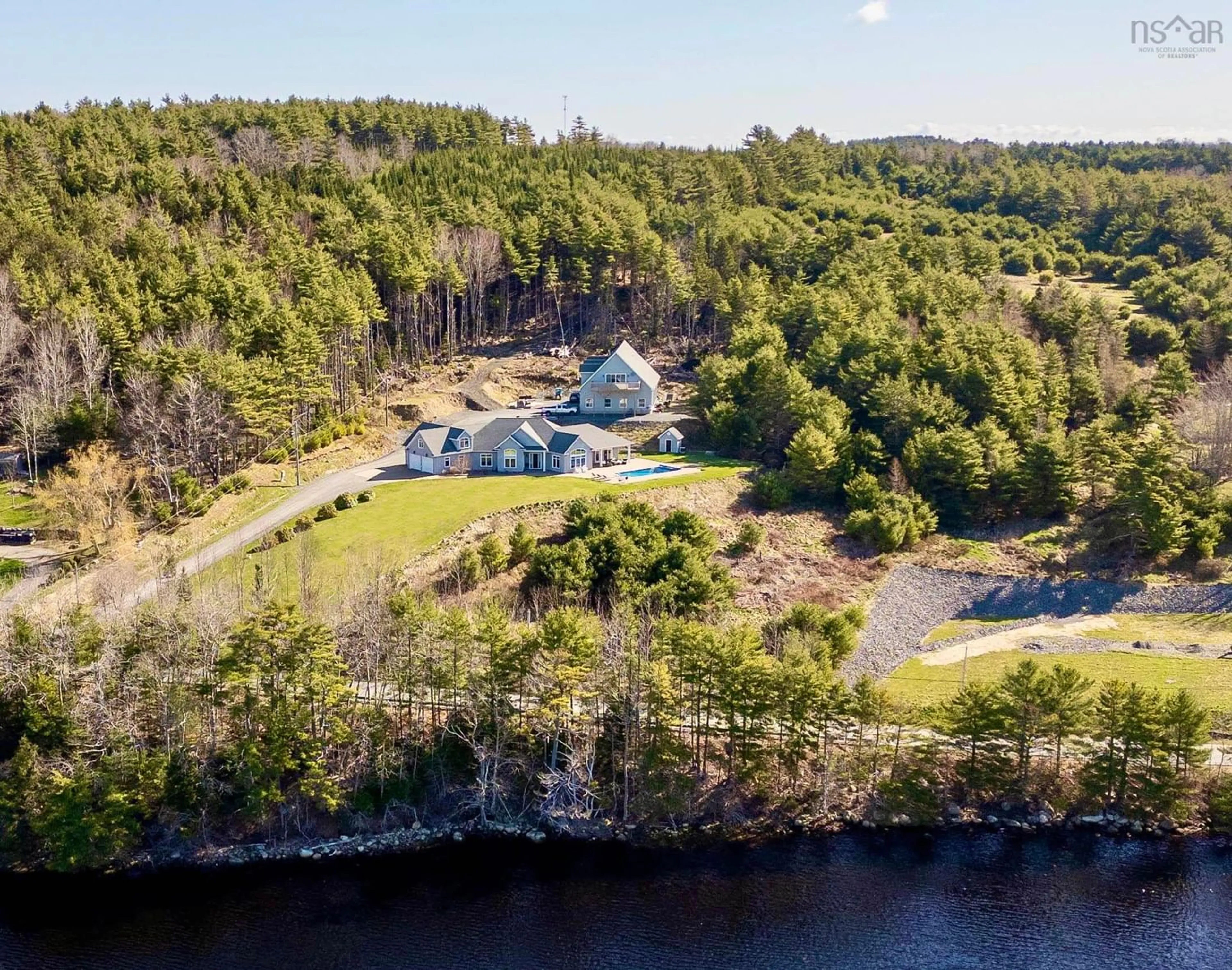 Cottage for 5992 Highway 332 Hwy, Middle Lahave Nova Scotia B4V 2X4