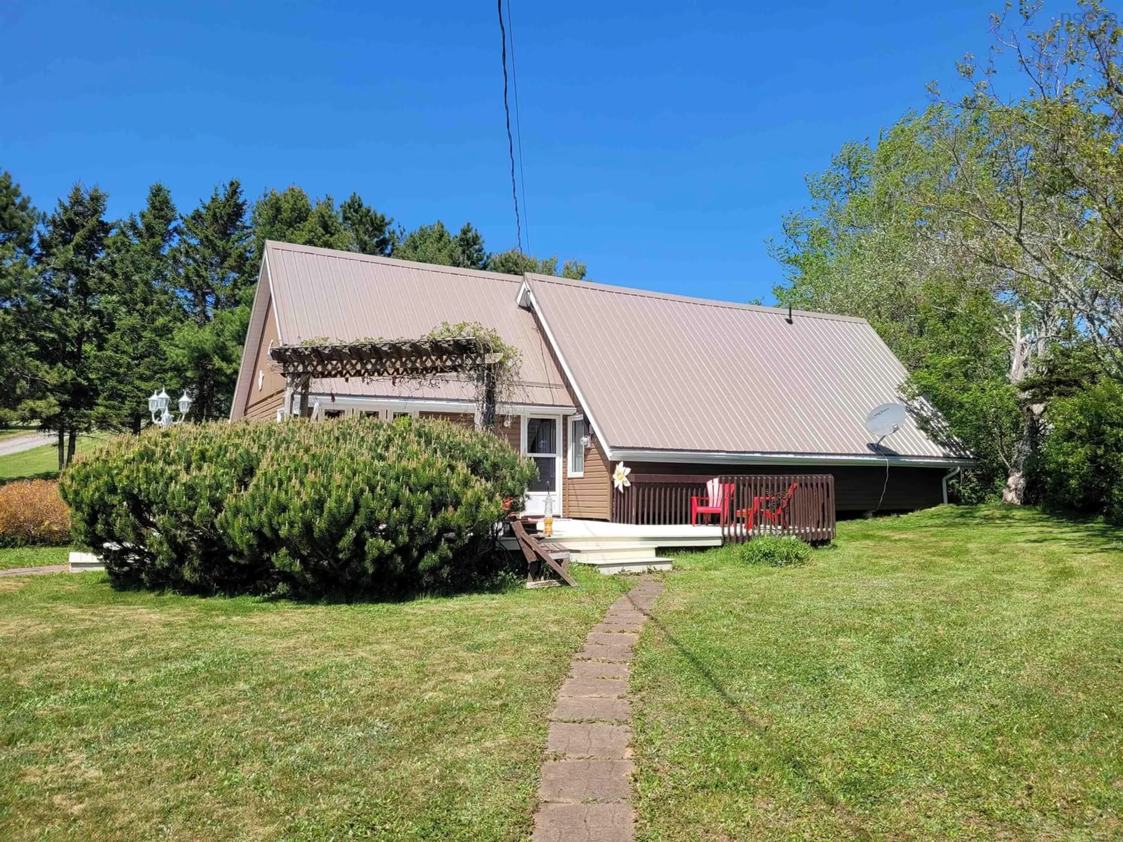 Outside view for 19 Roland Faulkner Loop, Lower Economy Nova Scotia B0M 1J0