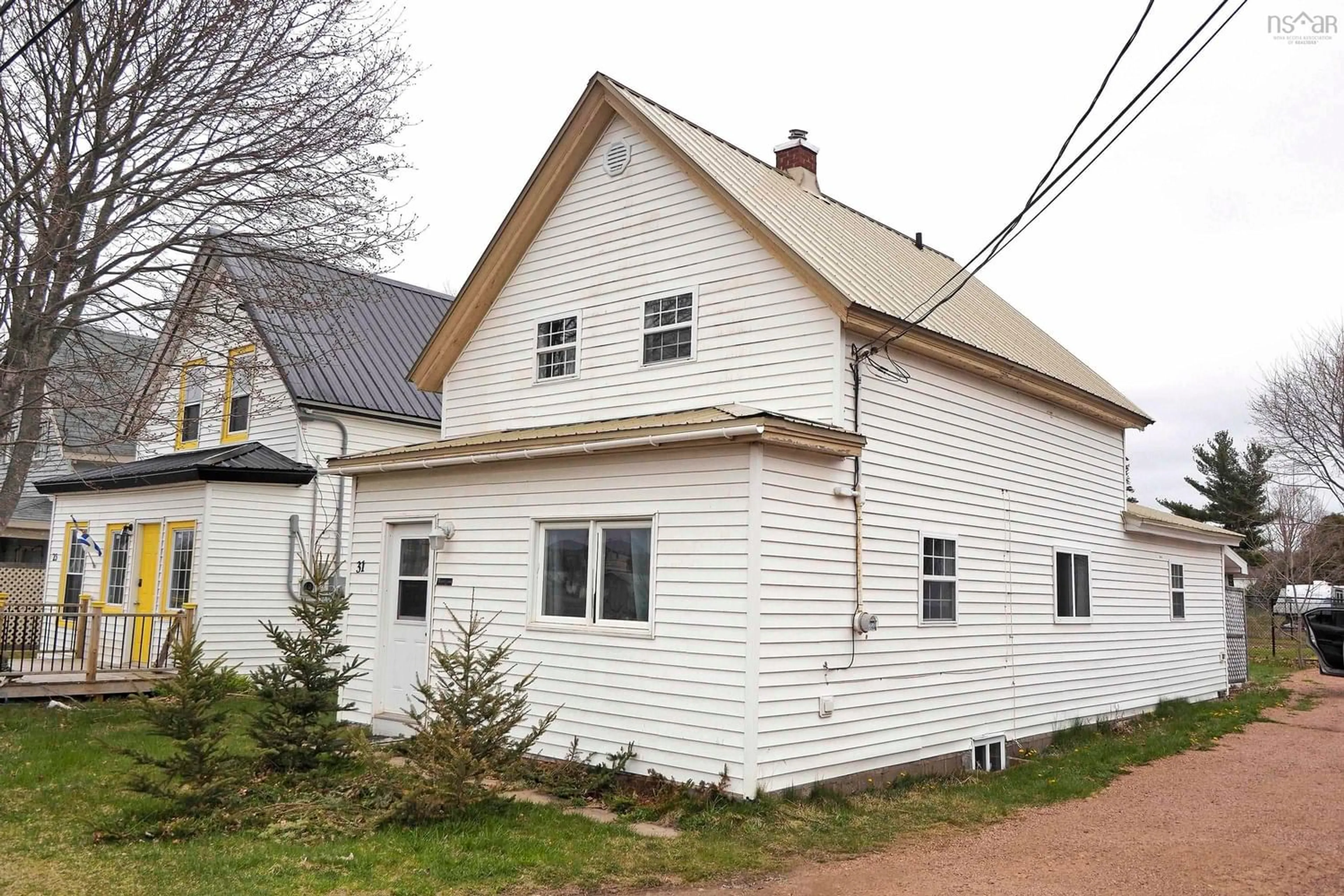 Cottage for 31 Pier Rd, Parrsboro Nova Scotia B0M 1S0