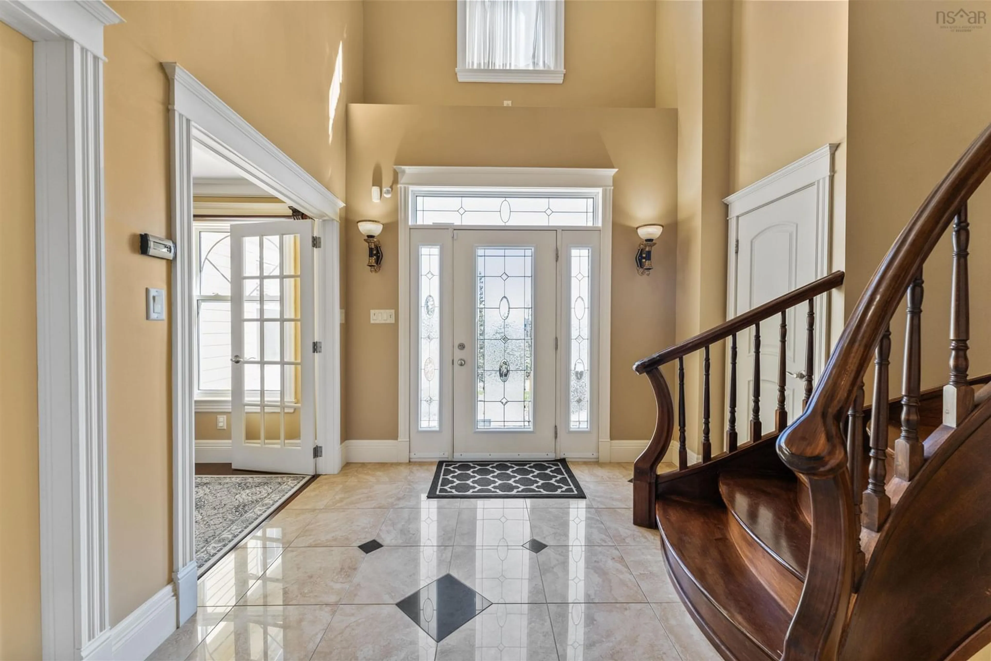 Indoor foyer for 2124 Kings Rd, Howie Centre Nova Scotia B1L 1C2