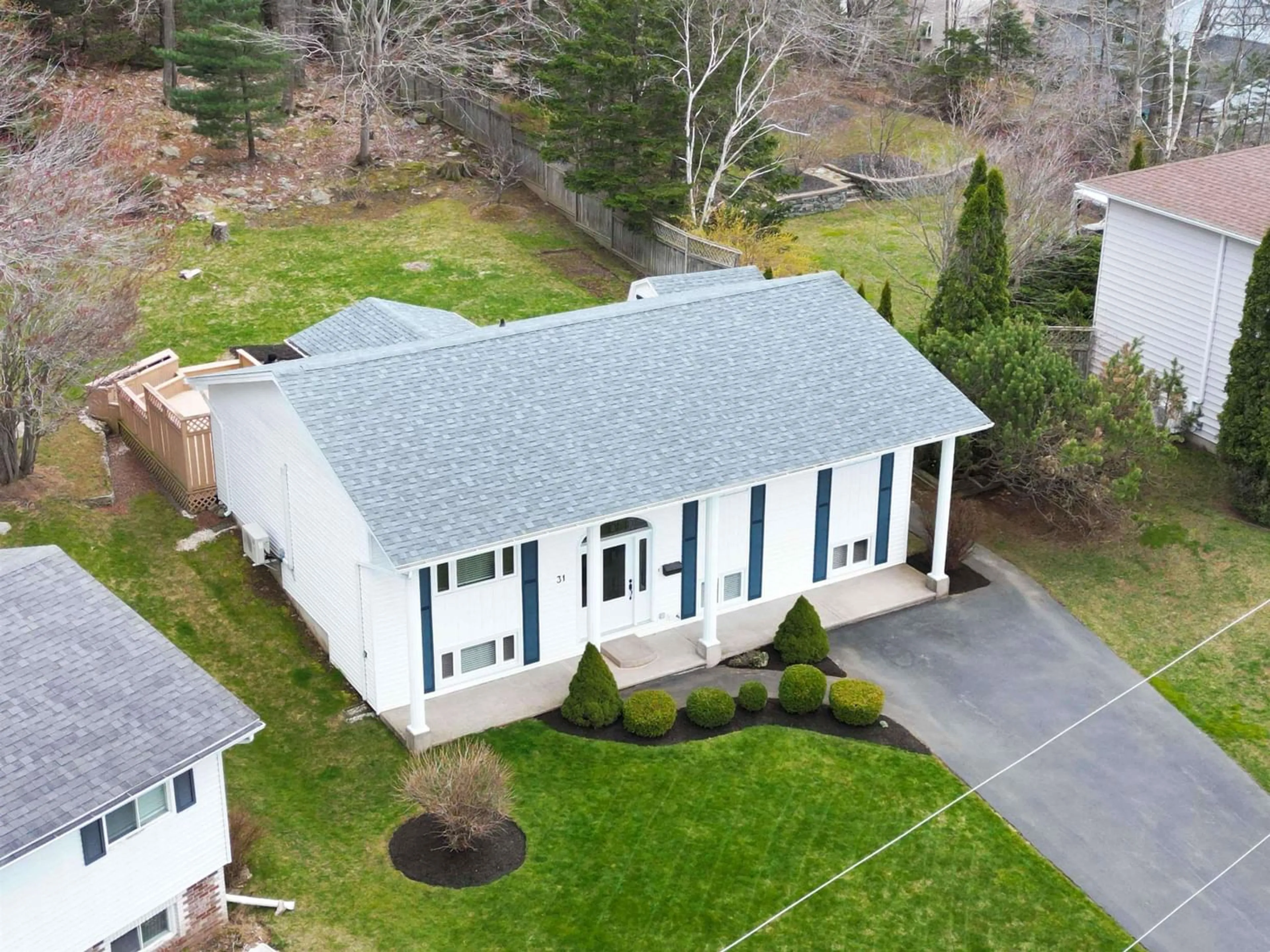 Frontside or backside of a home for 31 Barry Allen Dr, Dartmouth Nova Scotia B2W 5Z9