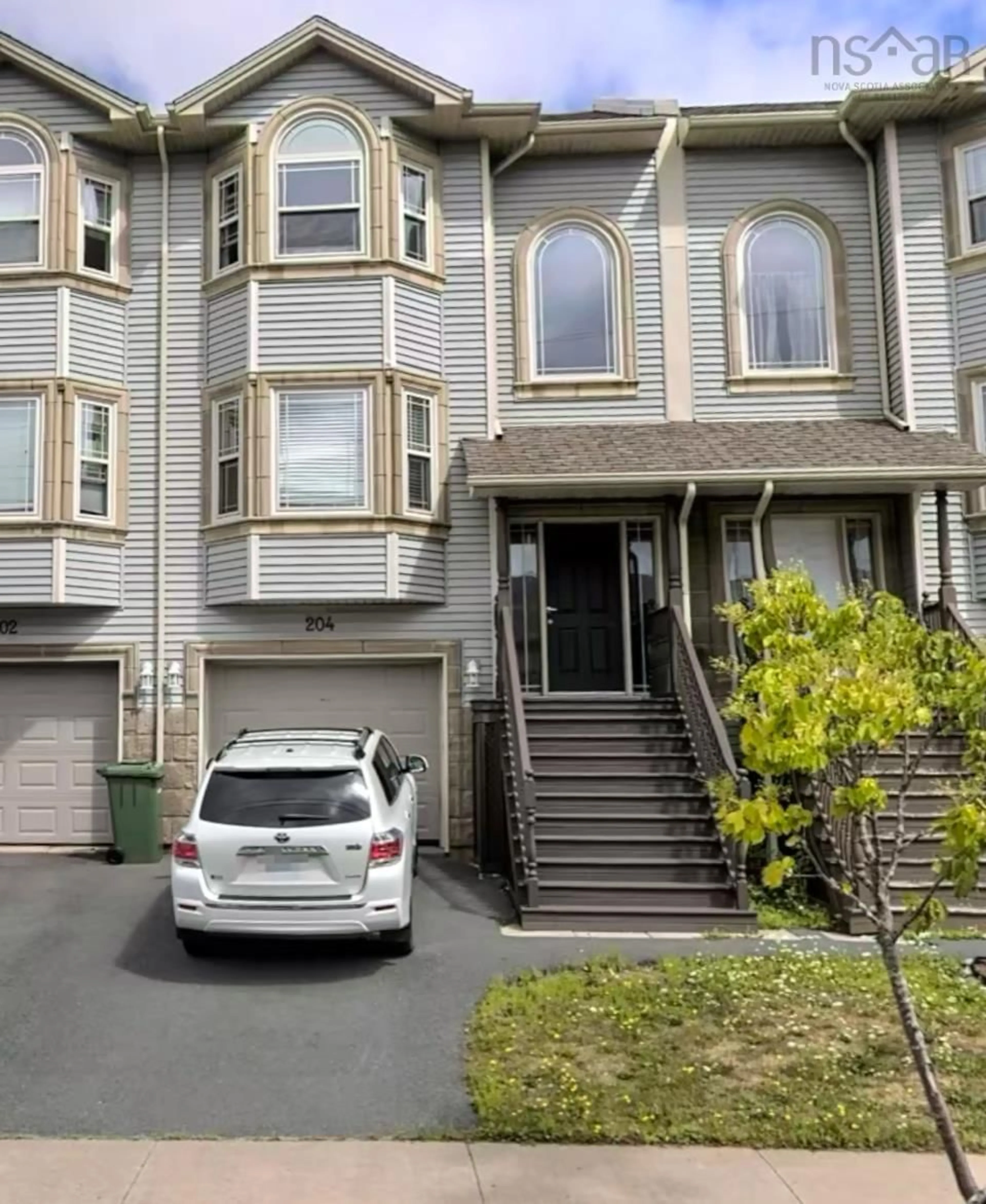 A pic from exterior of the house or condo for 204 Nadia Dr, Dartmouth Nova Scotia B3A 0A9