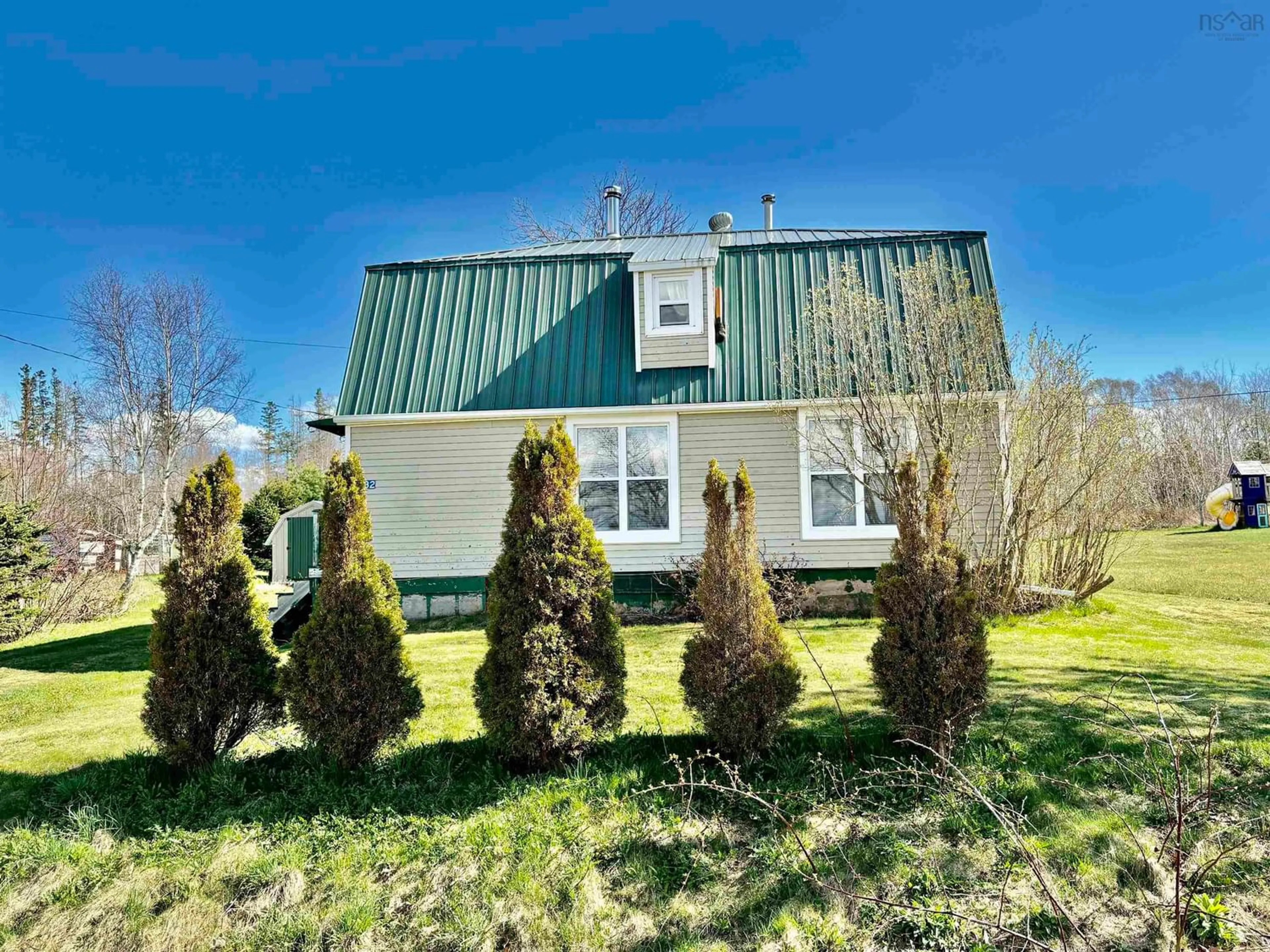 Cottage for 4632 Highway 215, Noel Nova Scotia B0N 2S0