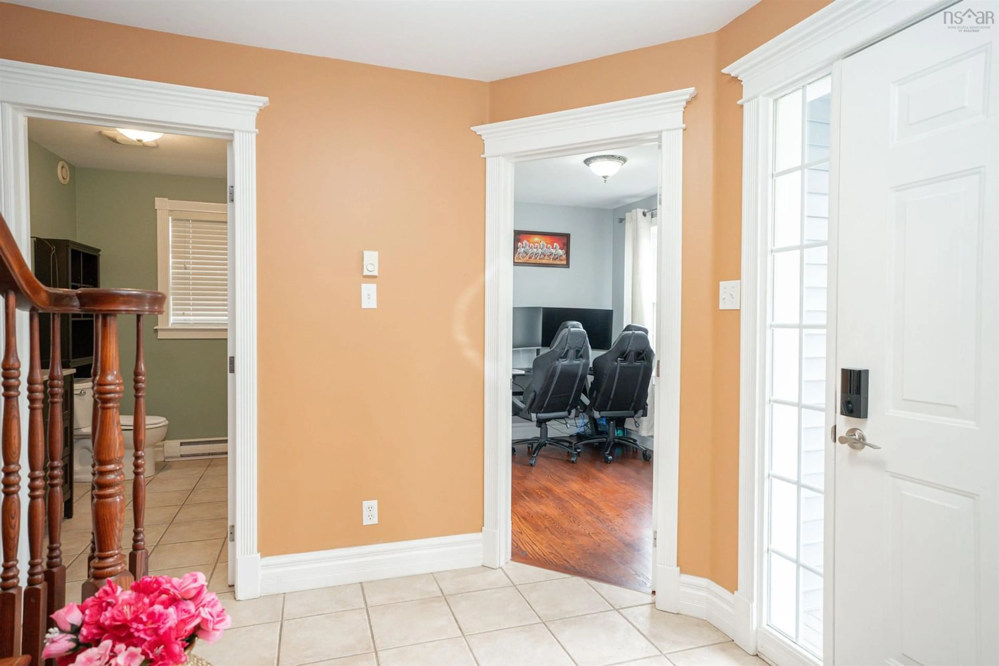 Indoor entryway for 180 Honeysuckle Rd, Middle Sackville Nova Scotia B4E 3J9