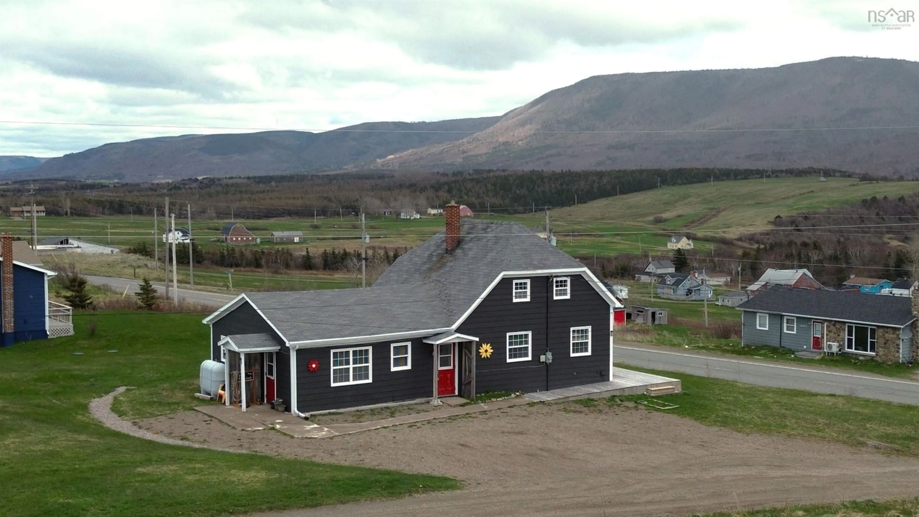 Cottage for 12499 Cabot Trail, St. Joseph du Moine Nova Scotia B0E 3A0