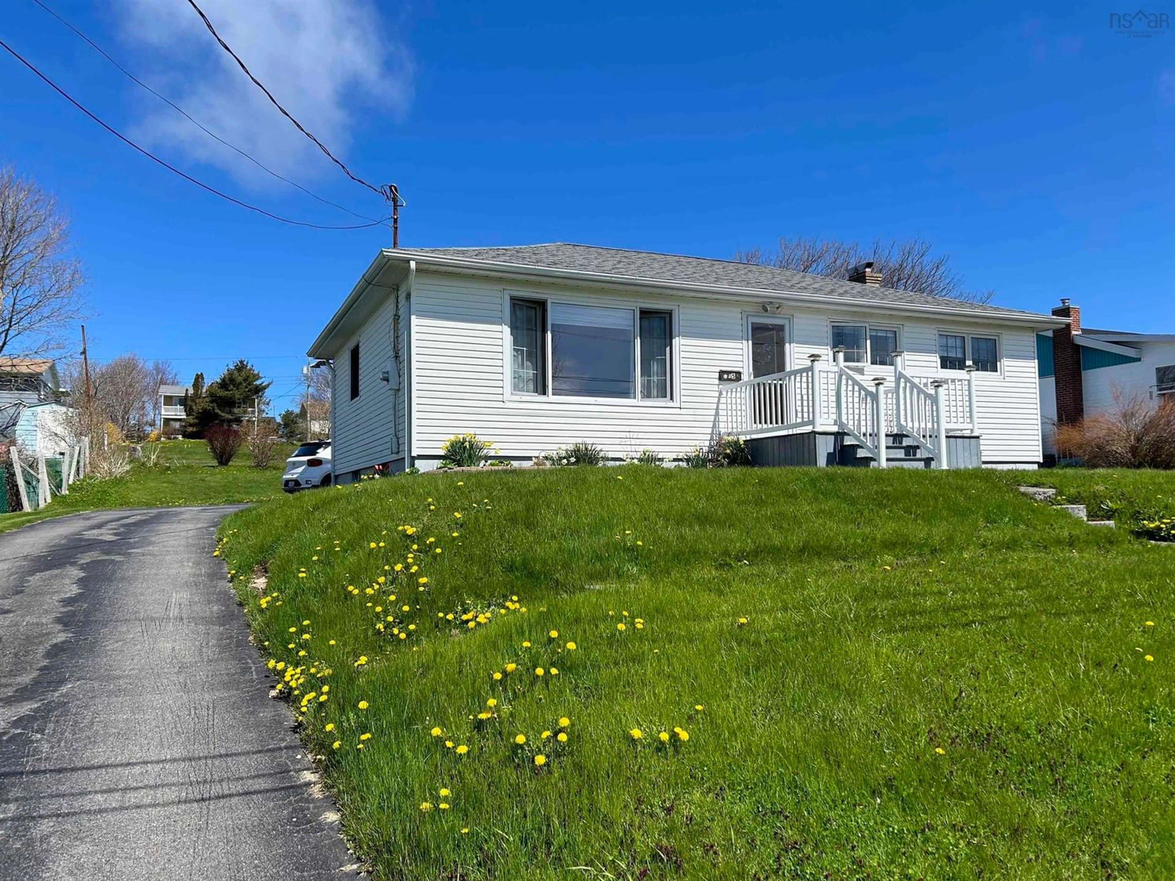 Frontside or backside of a home for 85 Meech Ave, North Sydney Nova Scotia B2A 1R9