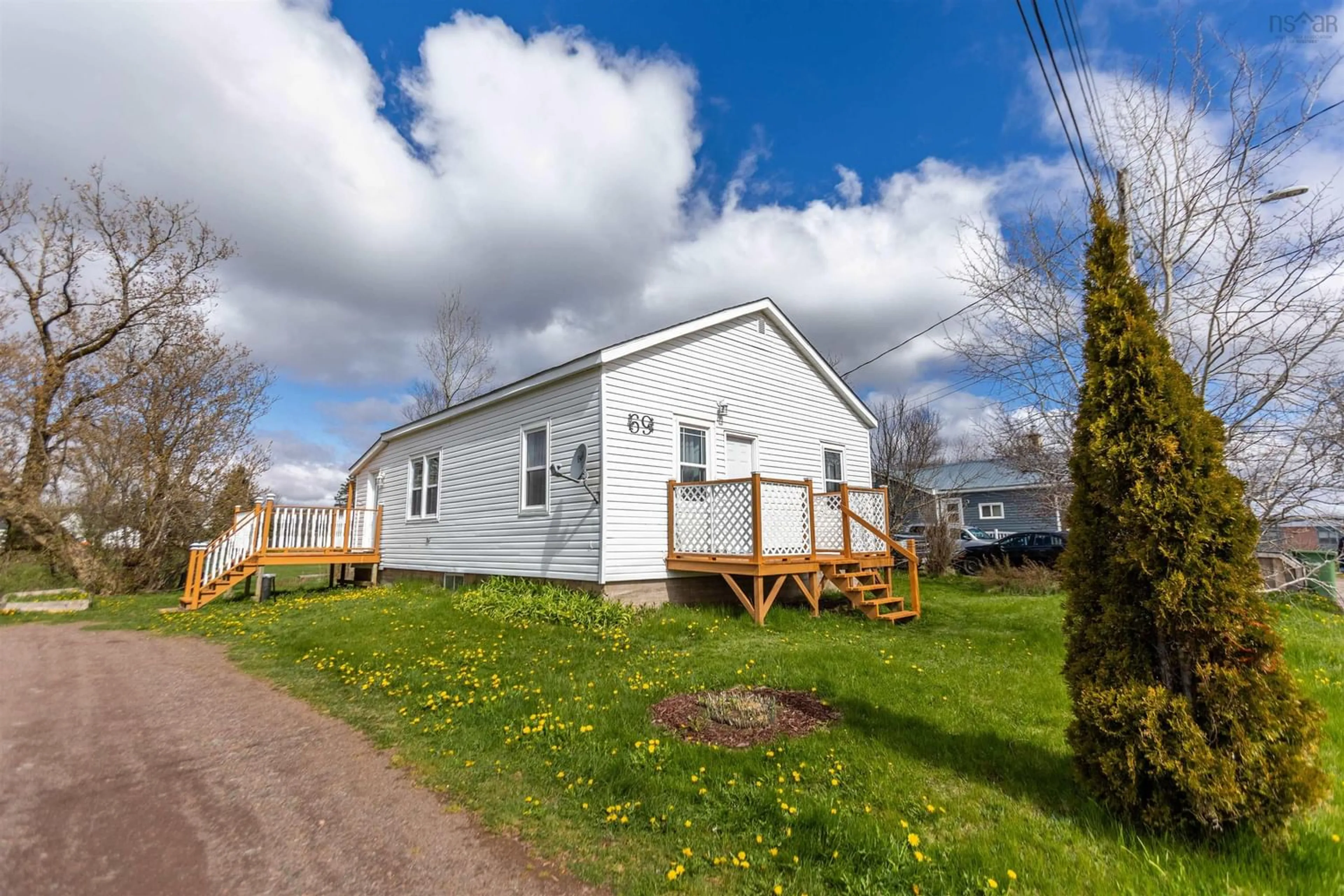 Cottage for 69 Elm St, River Hebert Nova Scotia B0L 1G0