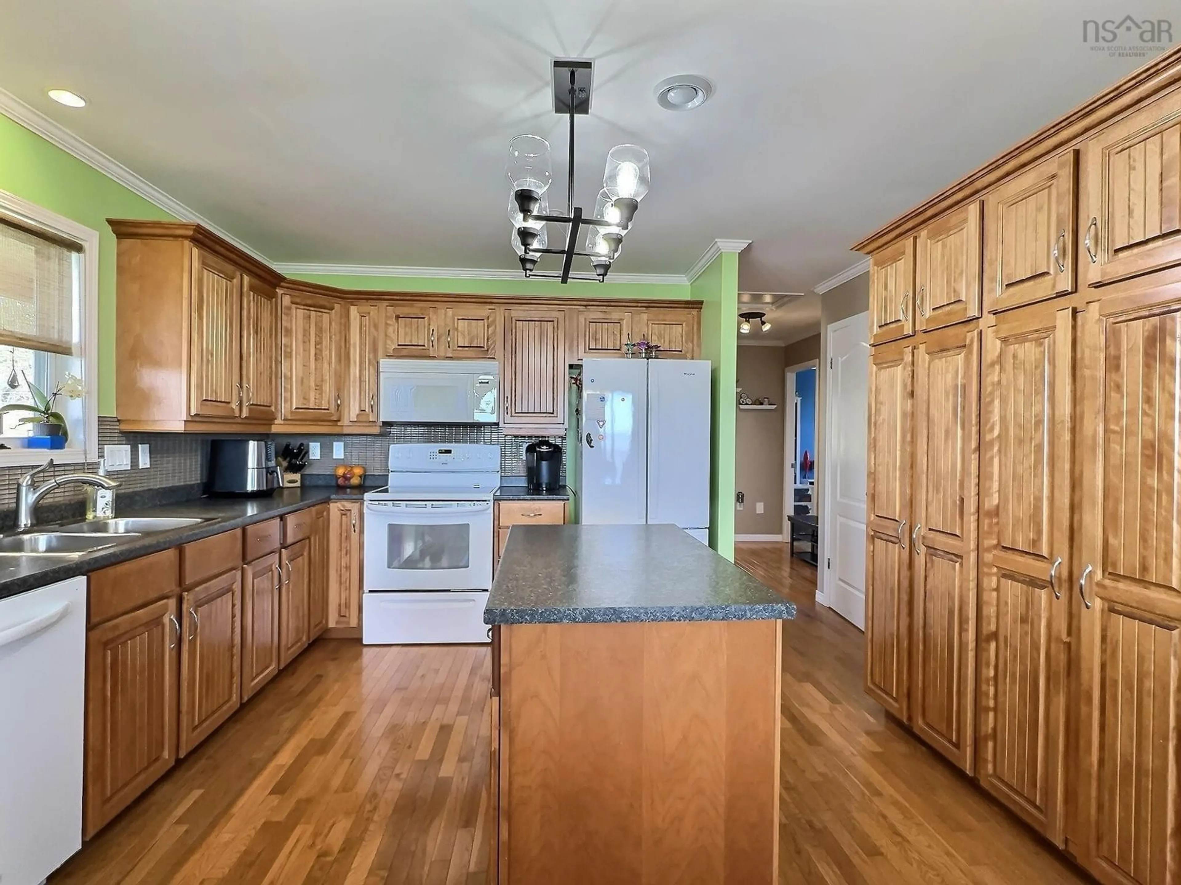 Kitchen for 2171 Highway 2, Five Islands Nova Scotia B0M 1K0