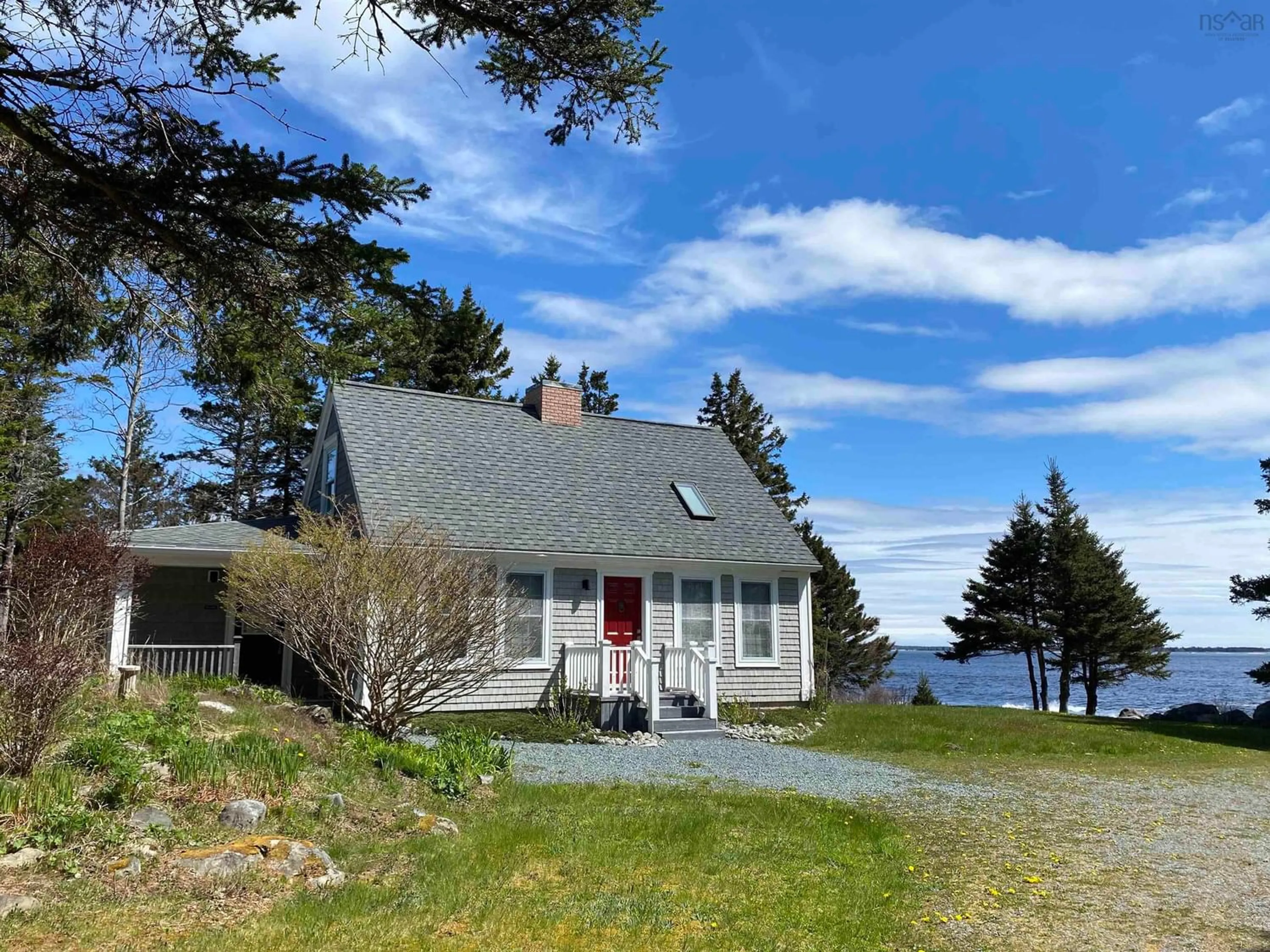 Cottage for 71 Moose Harbour Rd, Liverpool Nova Scotia B0T 1K0