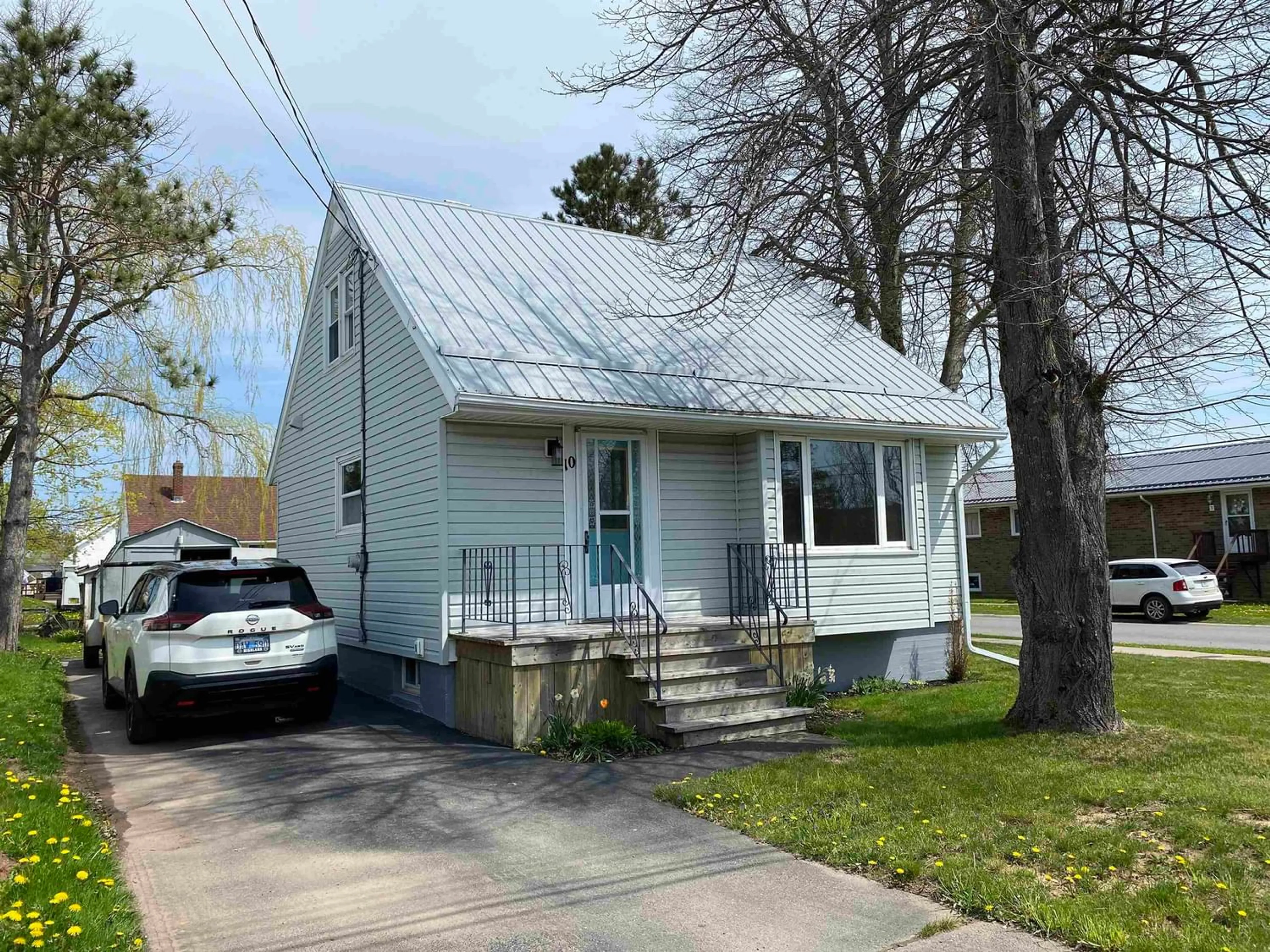 Frontside or backside of a home for 10 Cambey Ave, Stellarton Nova Scotia B0K 1S0