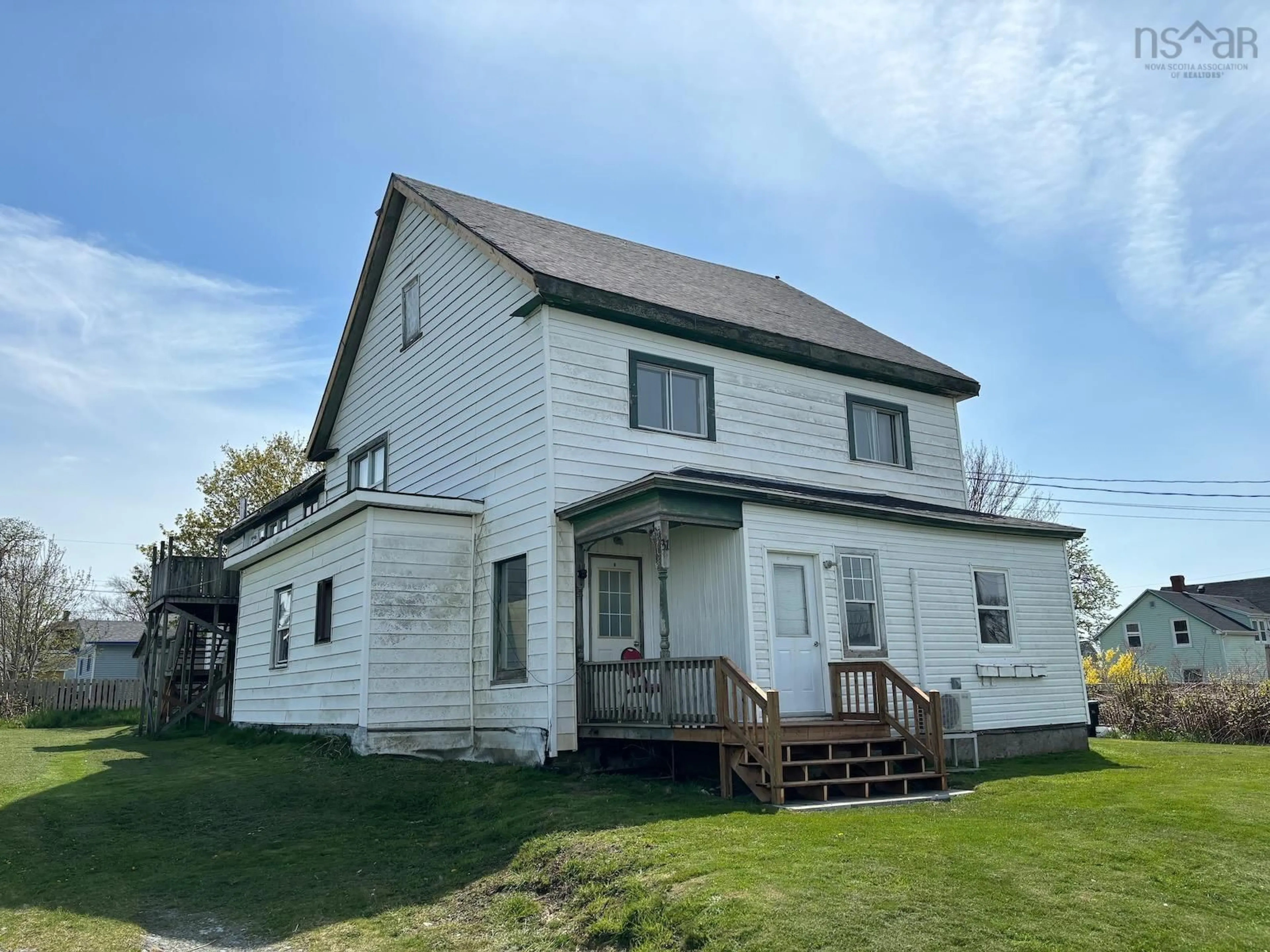 Frontside or backside of a home for 31 Tooker St, Yarmouth Nova Scotia B5A 3S6