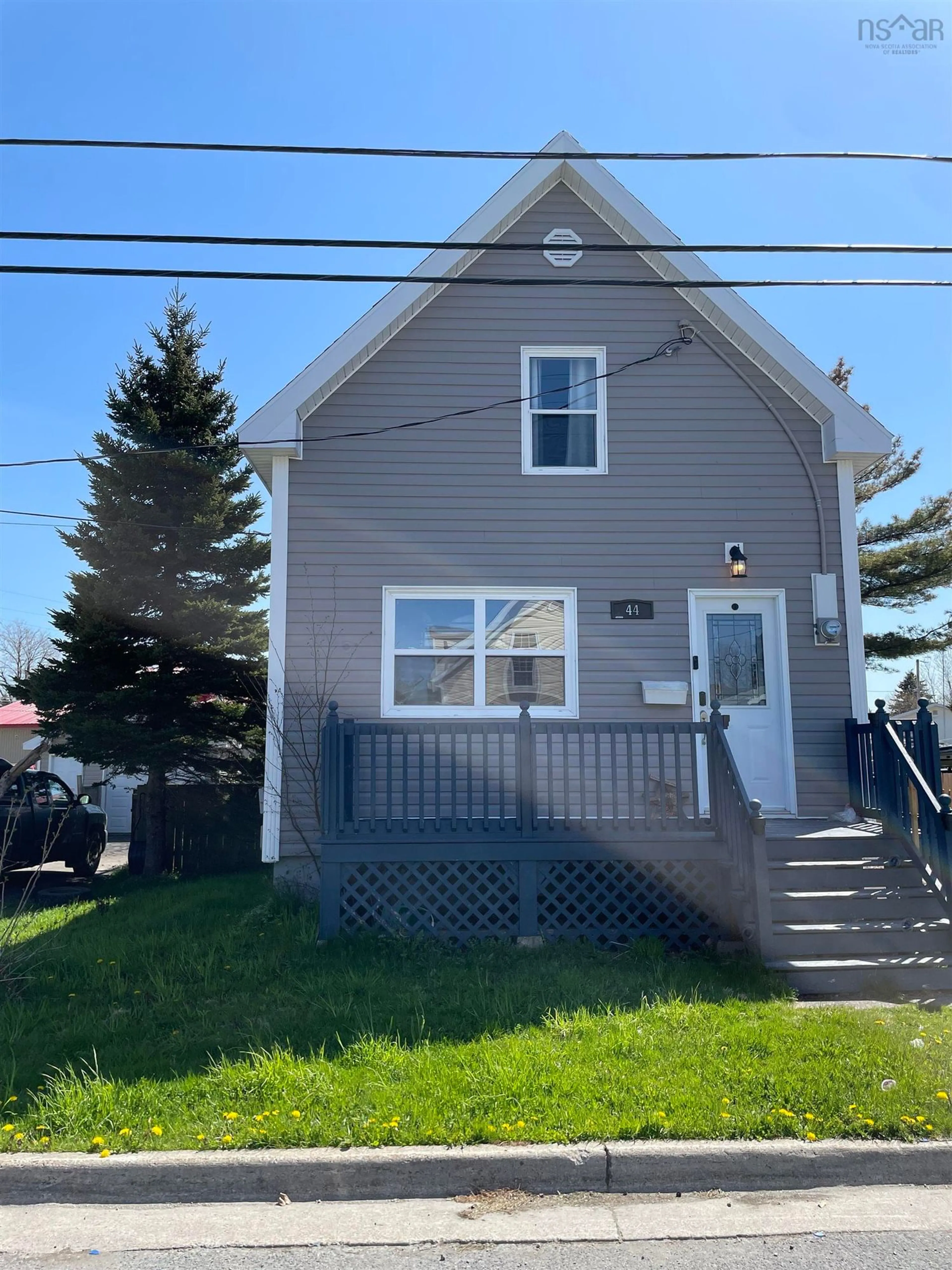 44 Brook St, North Sydney, Nova Scotia | Detached | Wahi