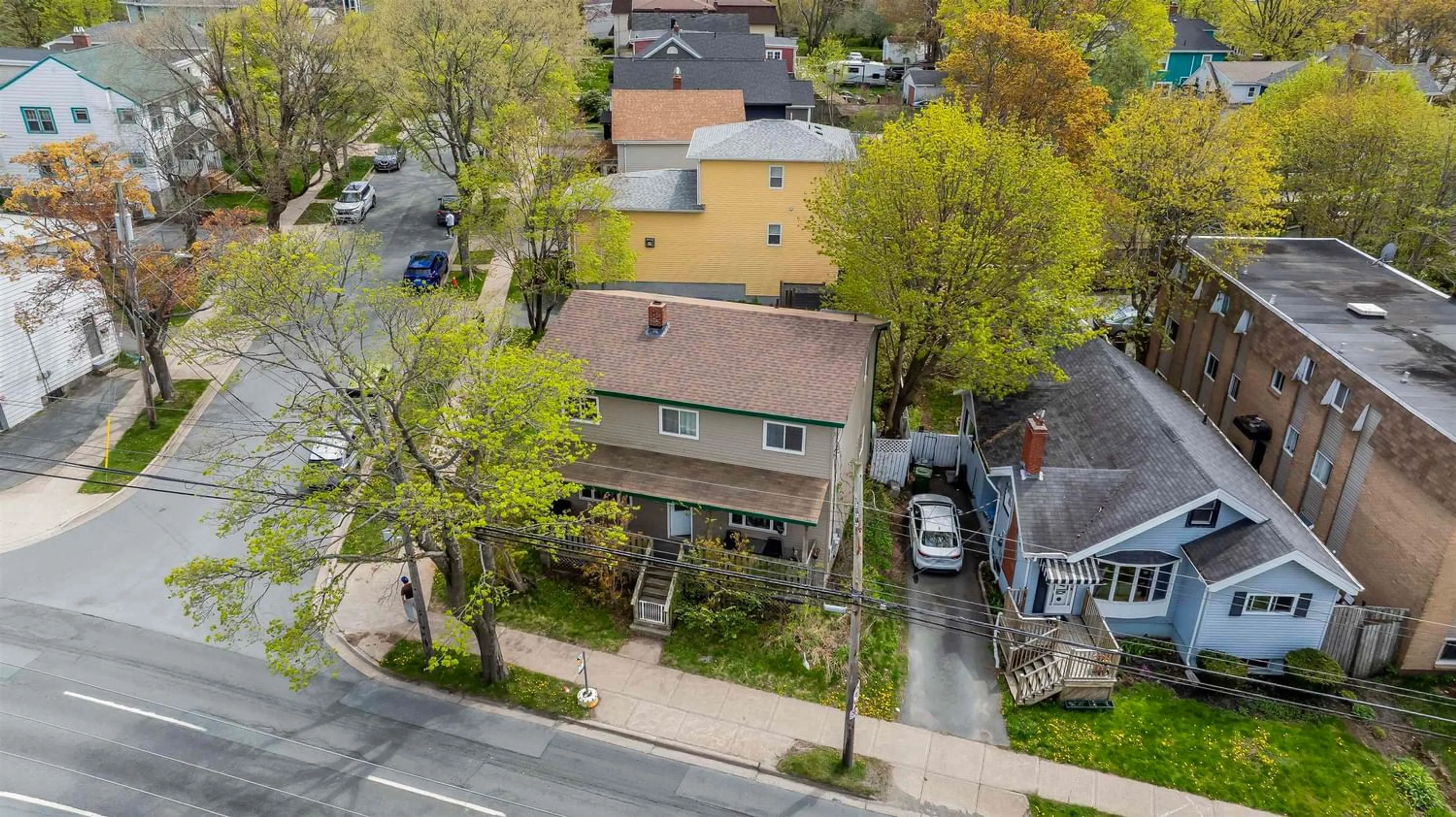 A pic from exterior of the house or condo for 2564 Quinn St, Halifax Nova Scotia B3L 1M3