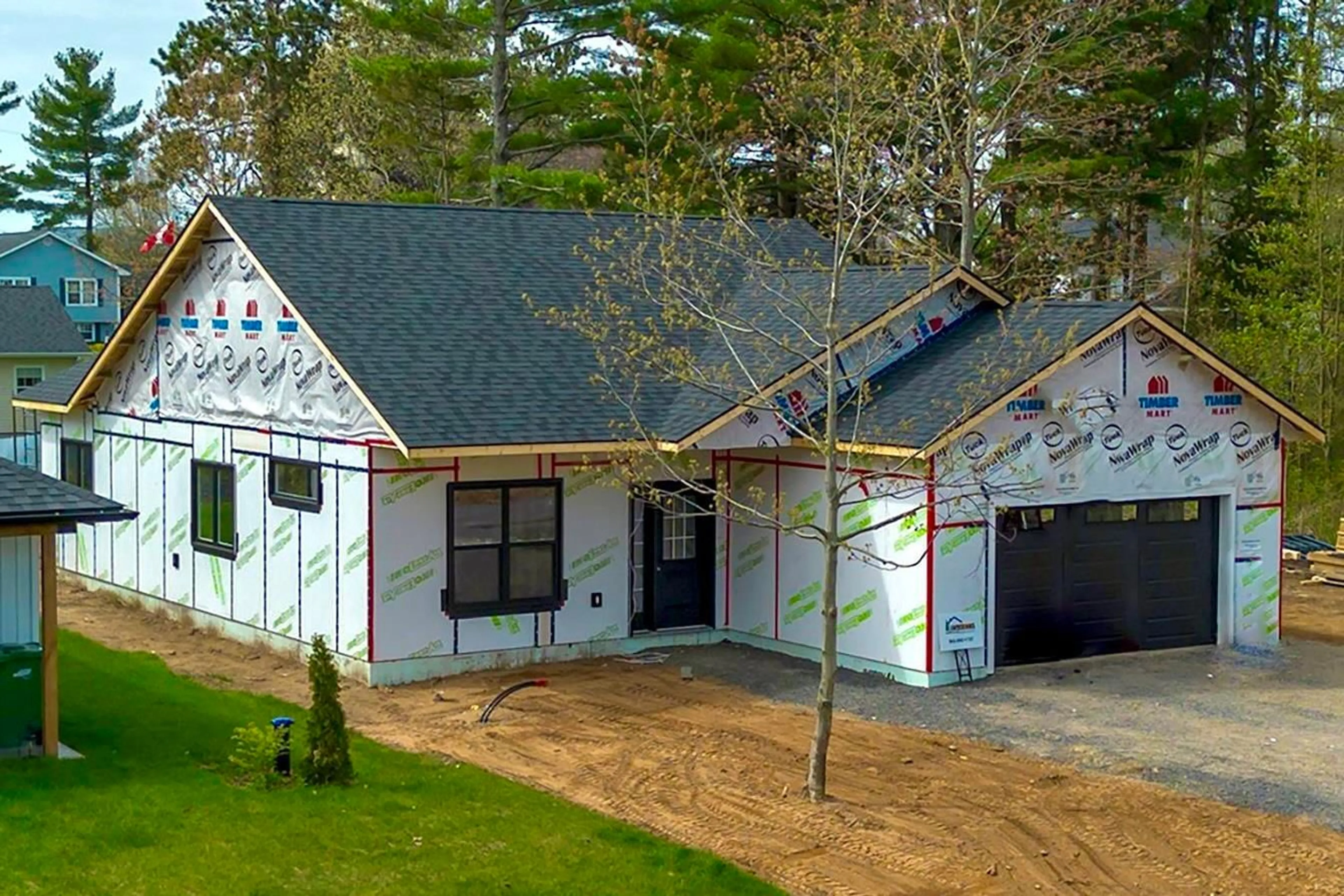 Home with vinyl exterior material for 18 Peterson St, Cambridge Nova Scotia B0P 1G0