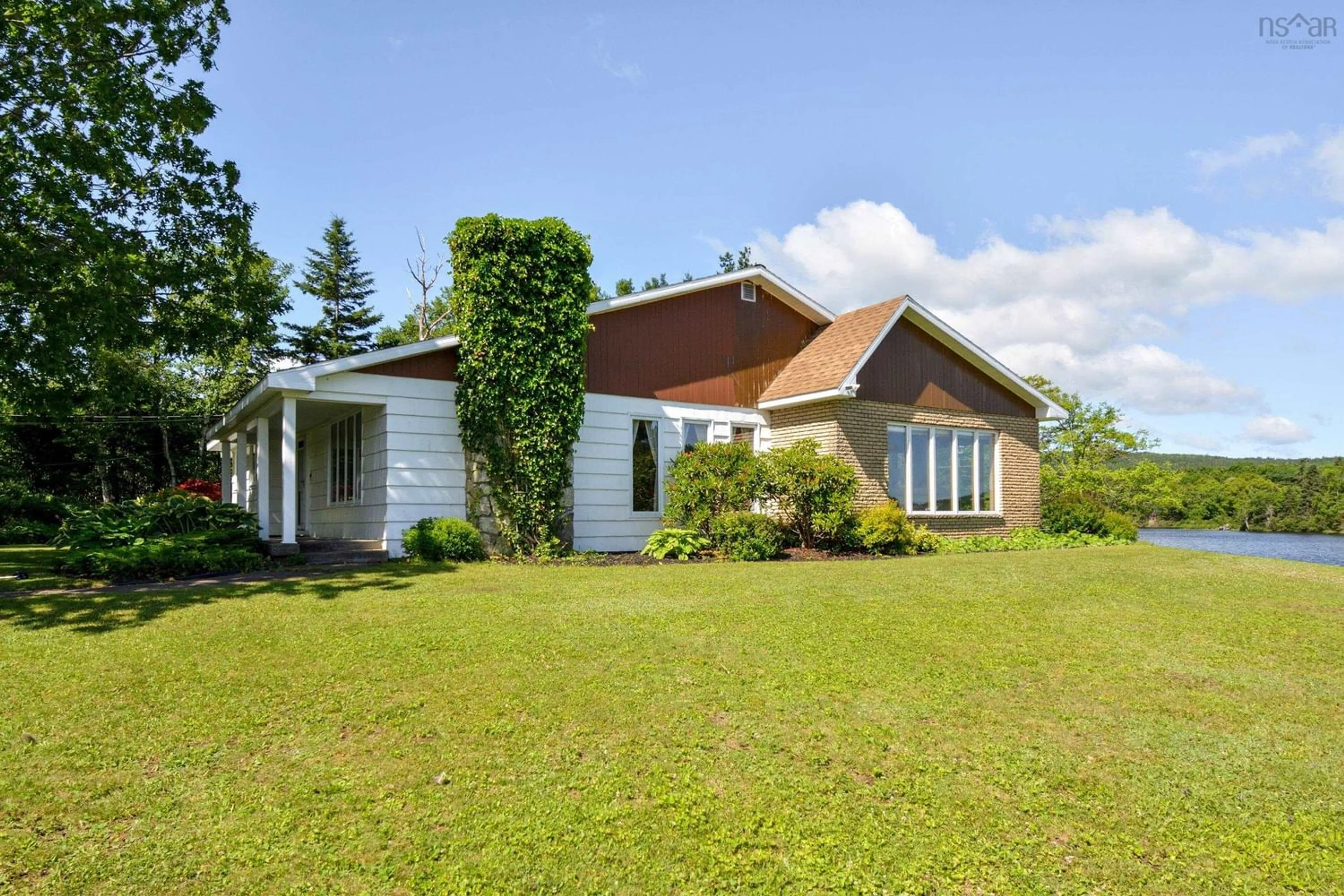 Outside view for 1900 Kings Rd, Sydney River Nova Scotia B1P 6H1