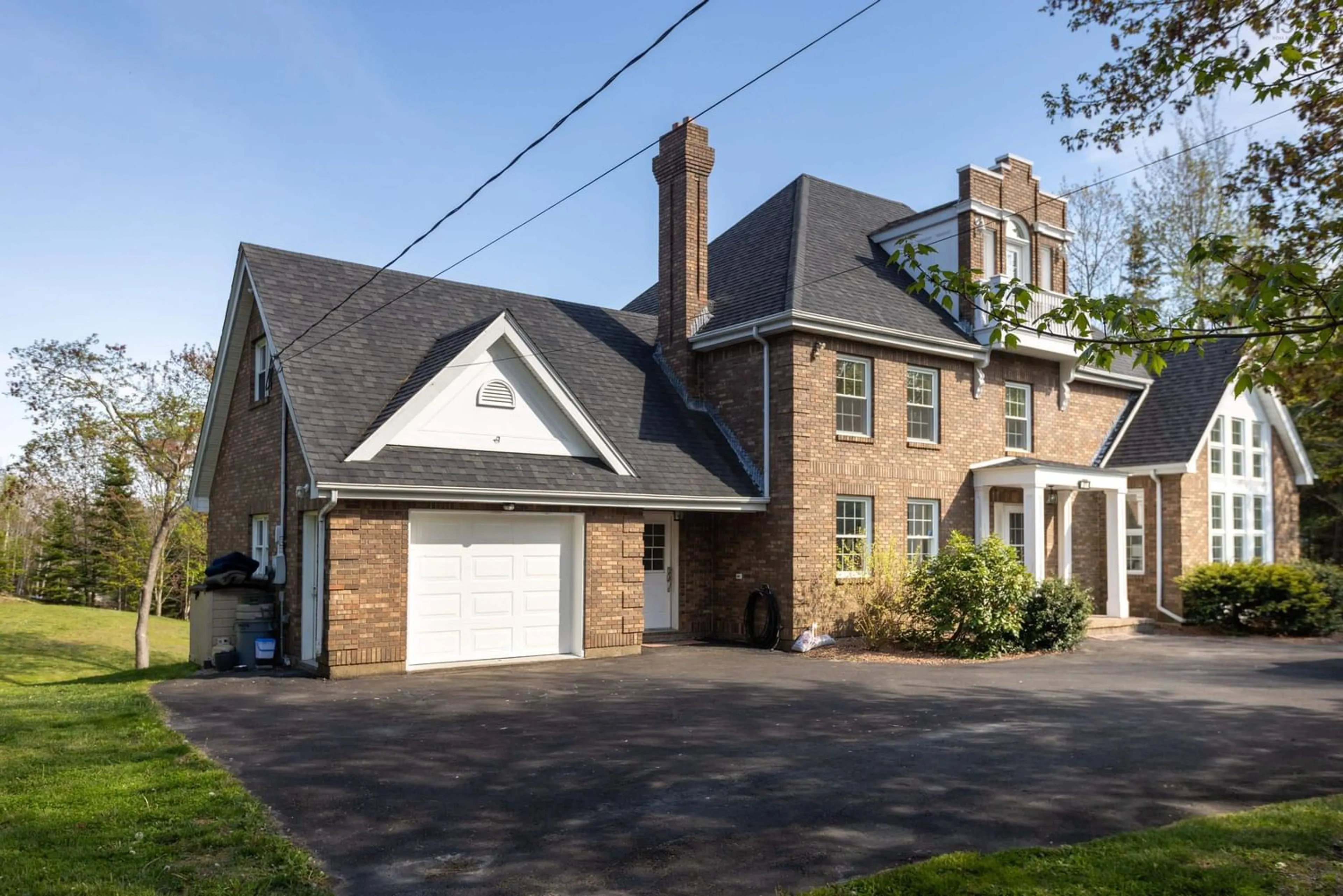 Home with brick exterior material for 37 Coleridge Crt, Cole Harbour Nova Scotia B2Z 1B9