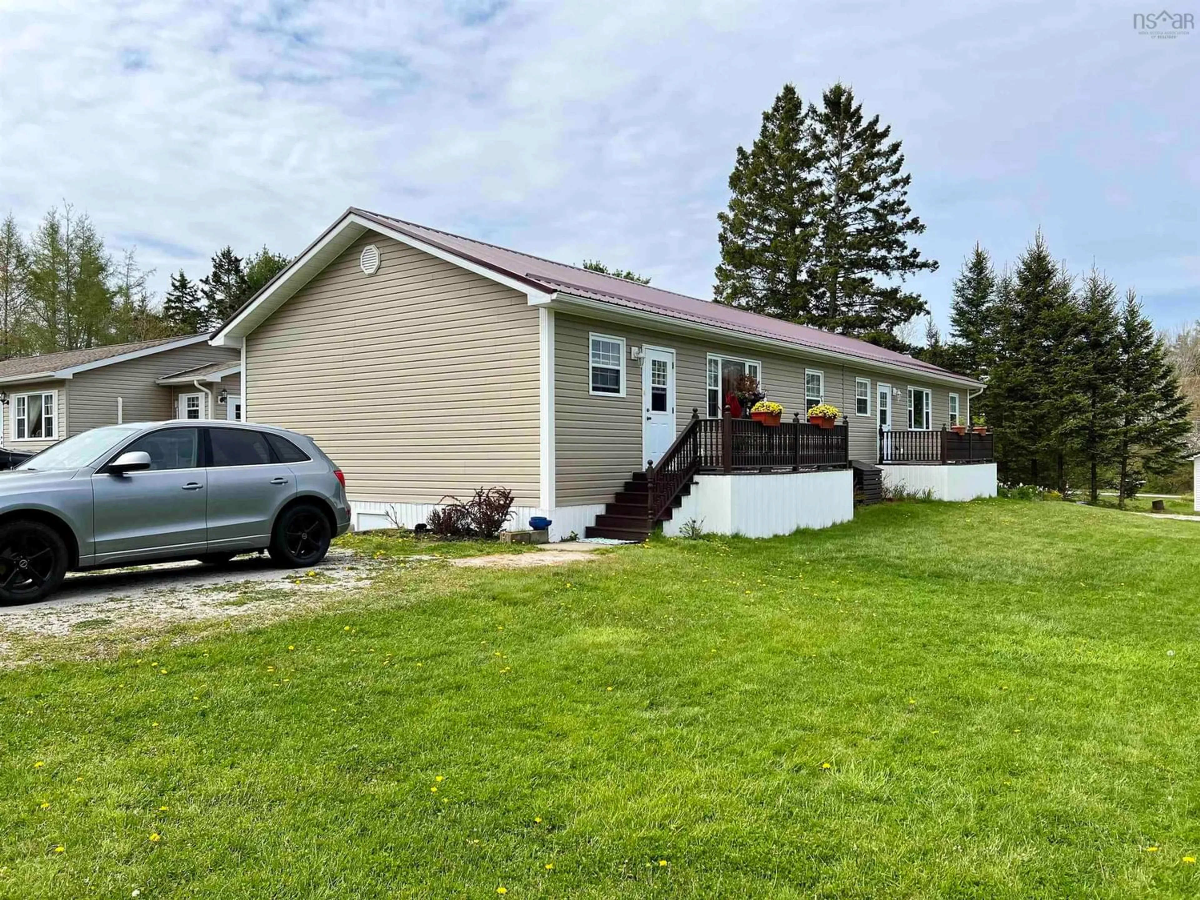 Frontside or backside of a home for 203 Clements St, Shelburne Nova Scotia B0T 1W0