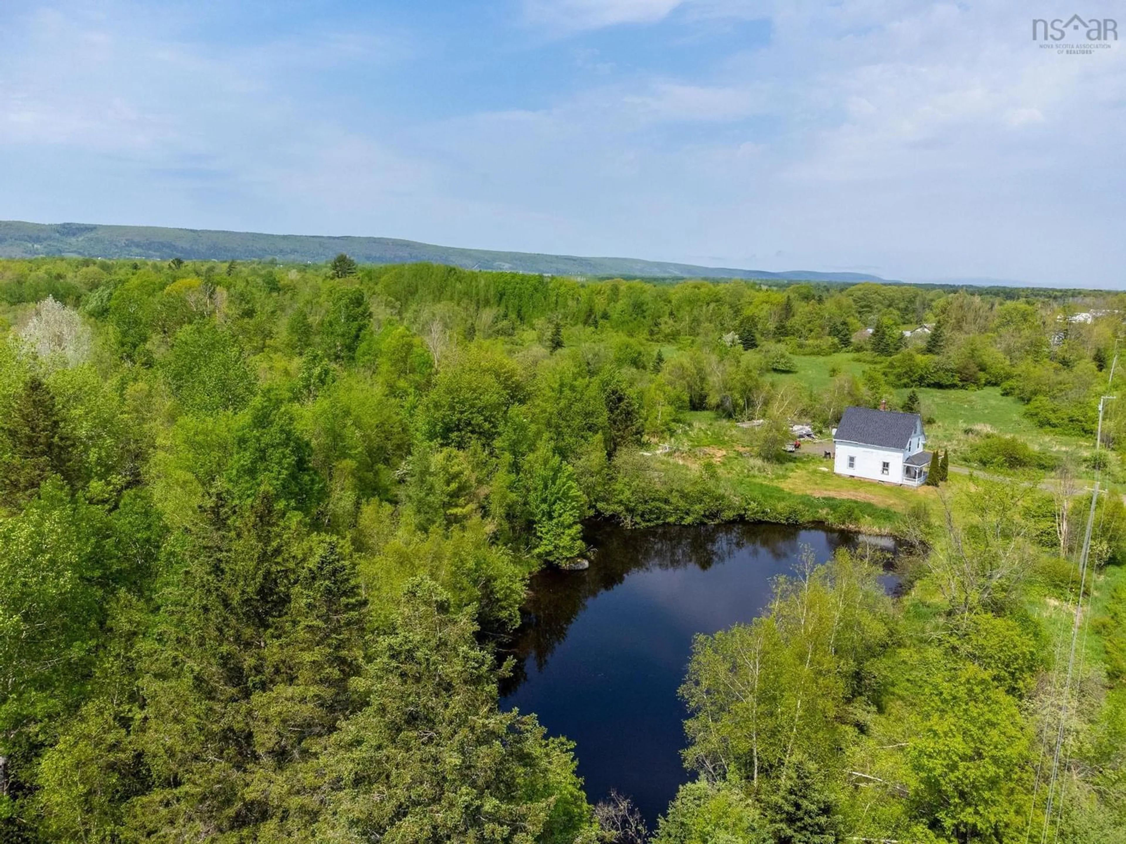 A pic from exterior of the house or condo, cottage for 9949 Highway 1, Paradise Nova Scotia B0S 1C0