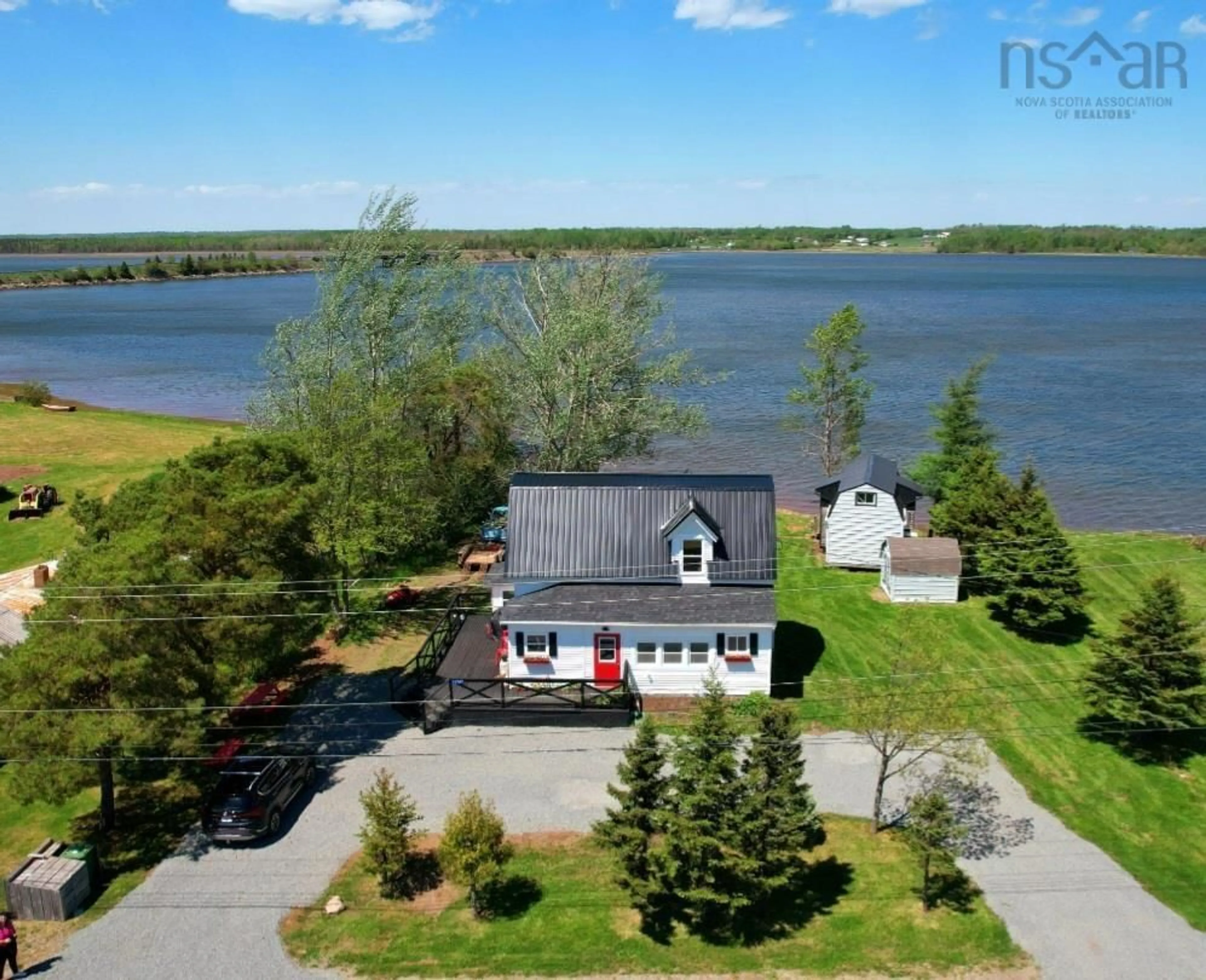 Cottage for 13797 Highway 6, Wallace Nova Scotia B0K 1Y0