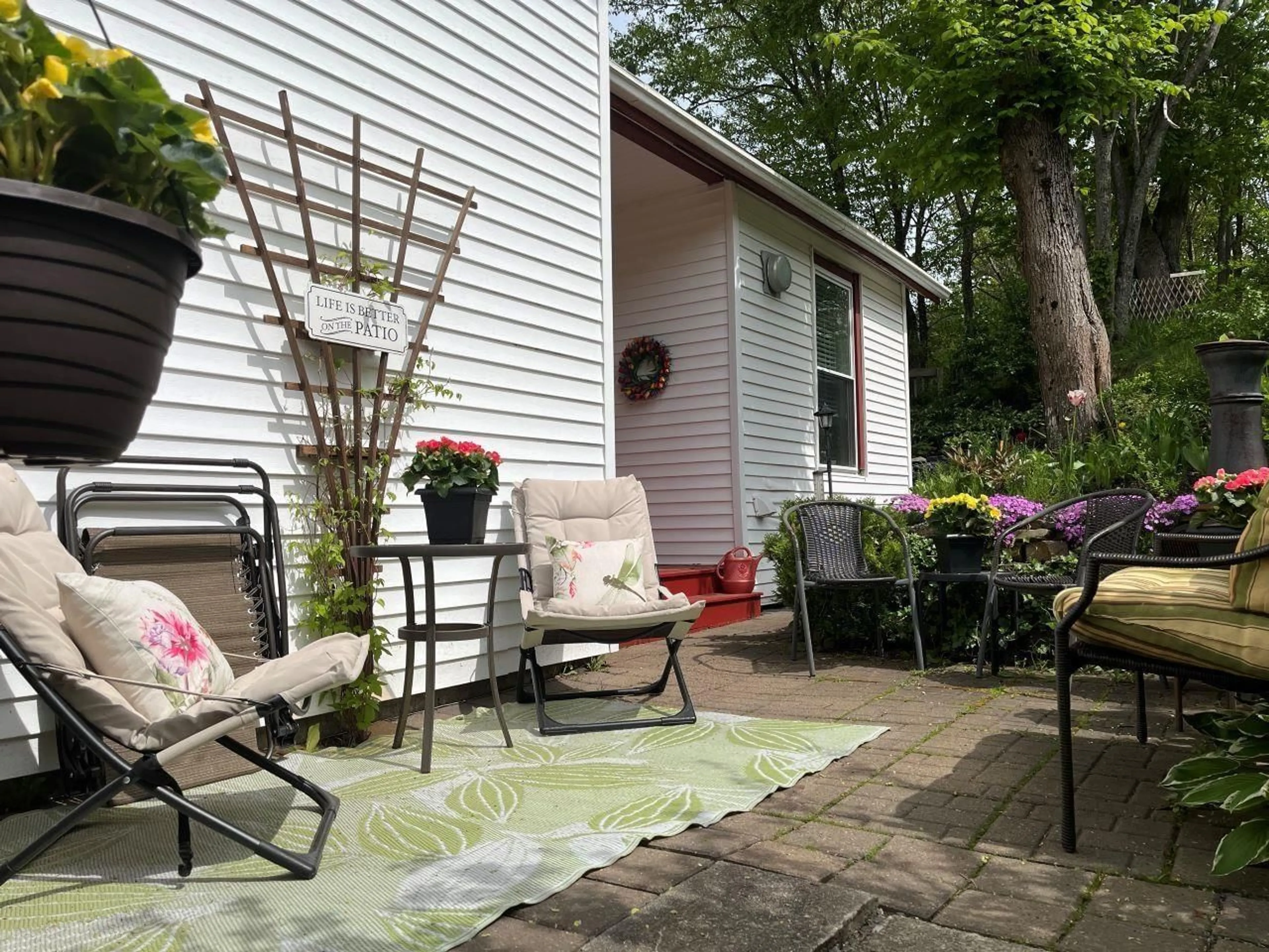 Patio for 22 Forest Hill Dr #A & B, Halifax Nova Scotia B3M 1X4