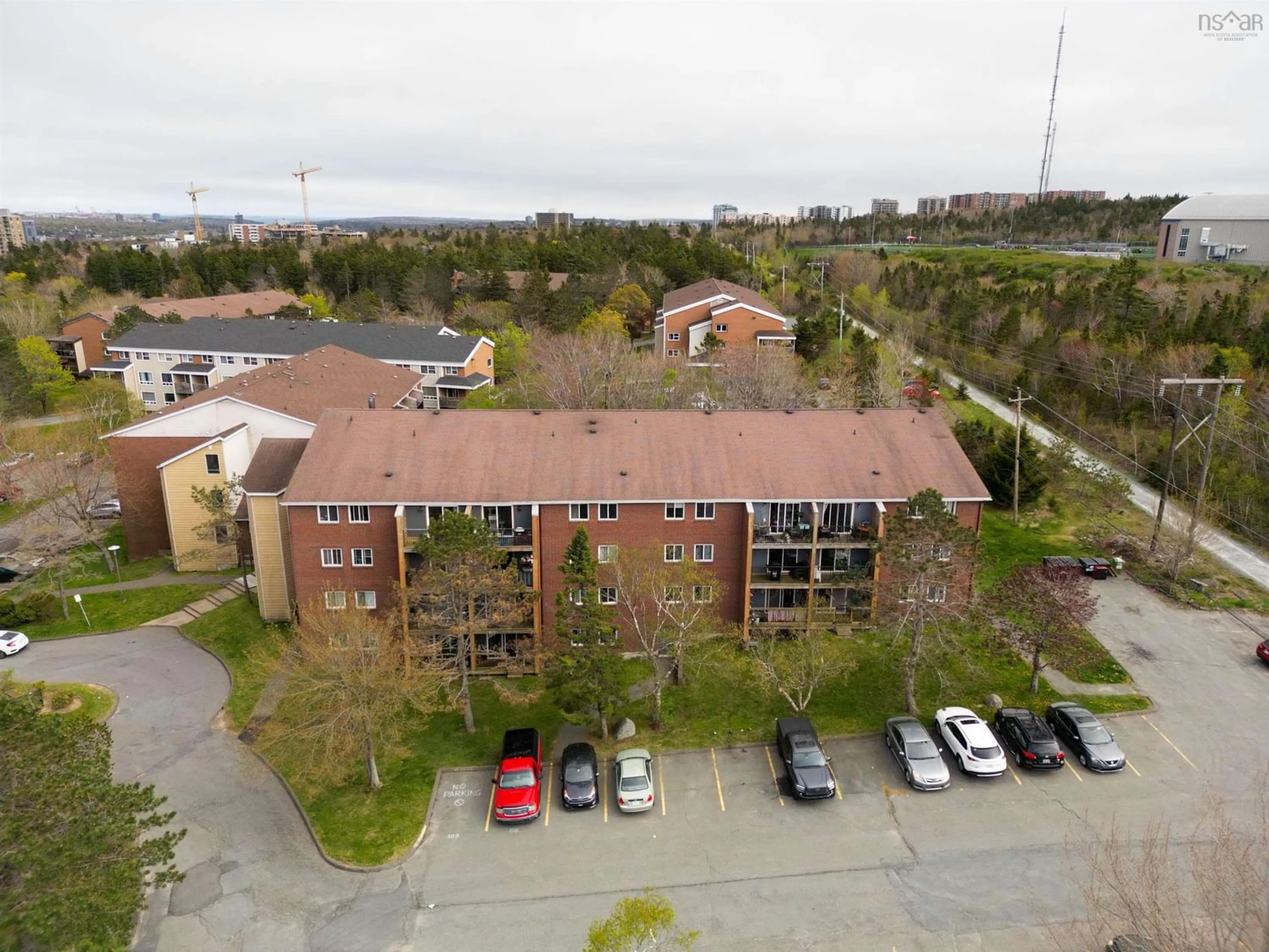 A pic from exterior of the house or condo for 63 Chadwick Pl, Clayton Park Nova Scotia B3M 3N6