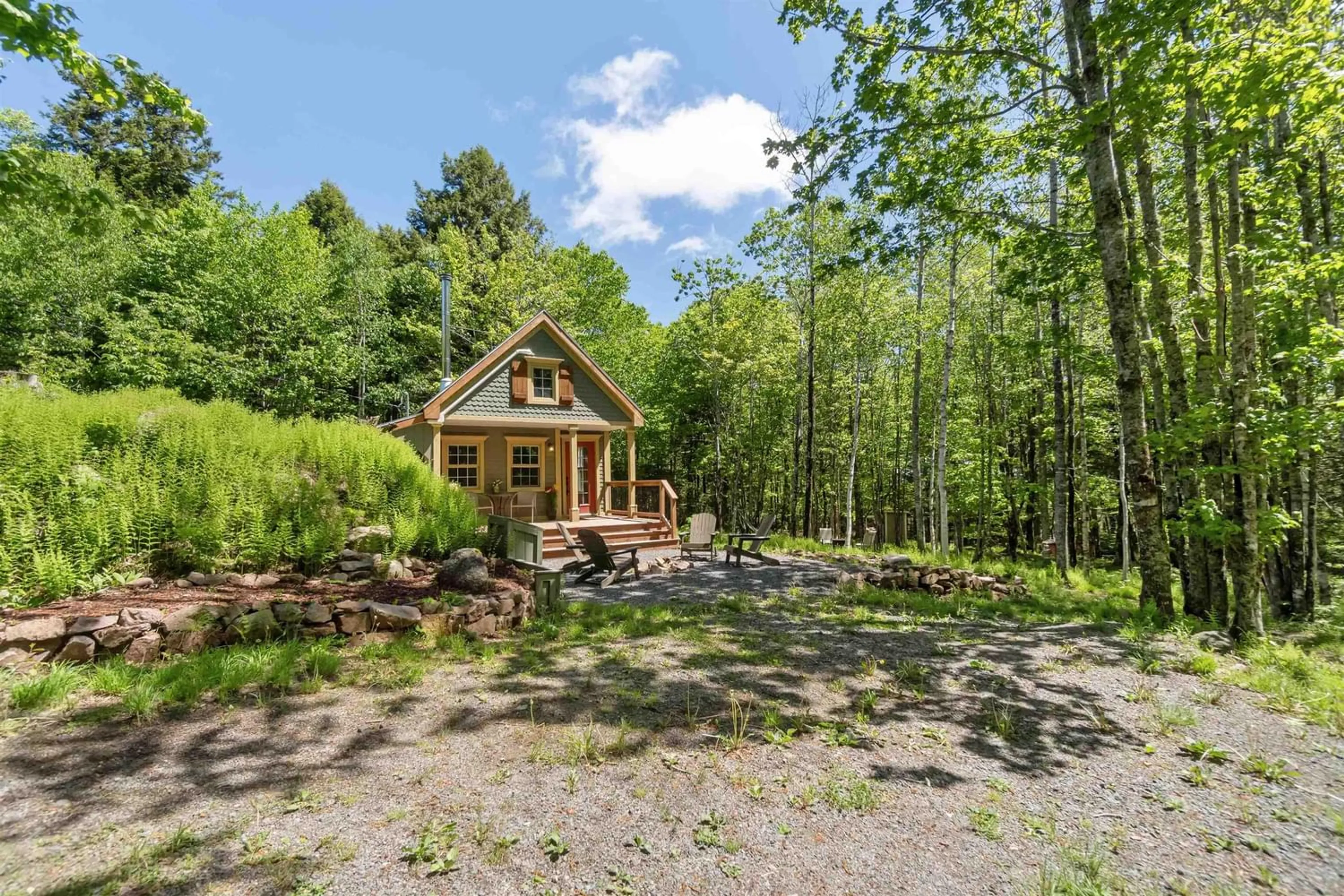 Cottage for 479 Armstrong Lake West Rd, Vaughan Nova Scotia B0N 2T0