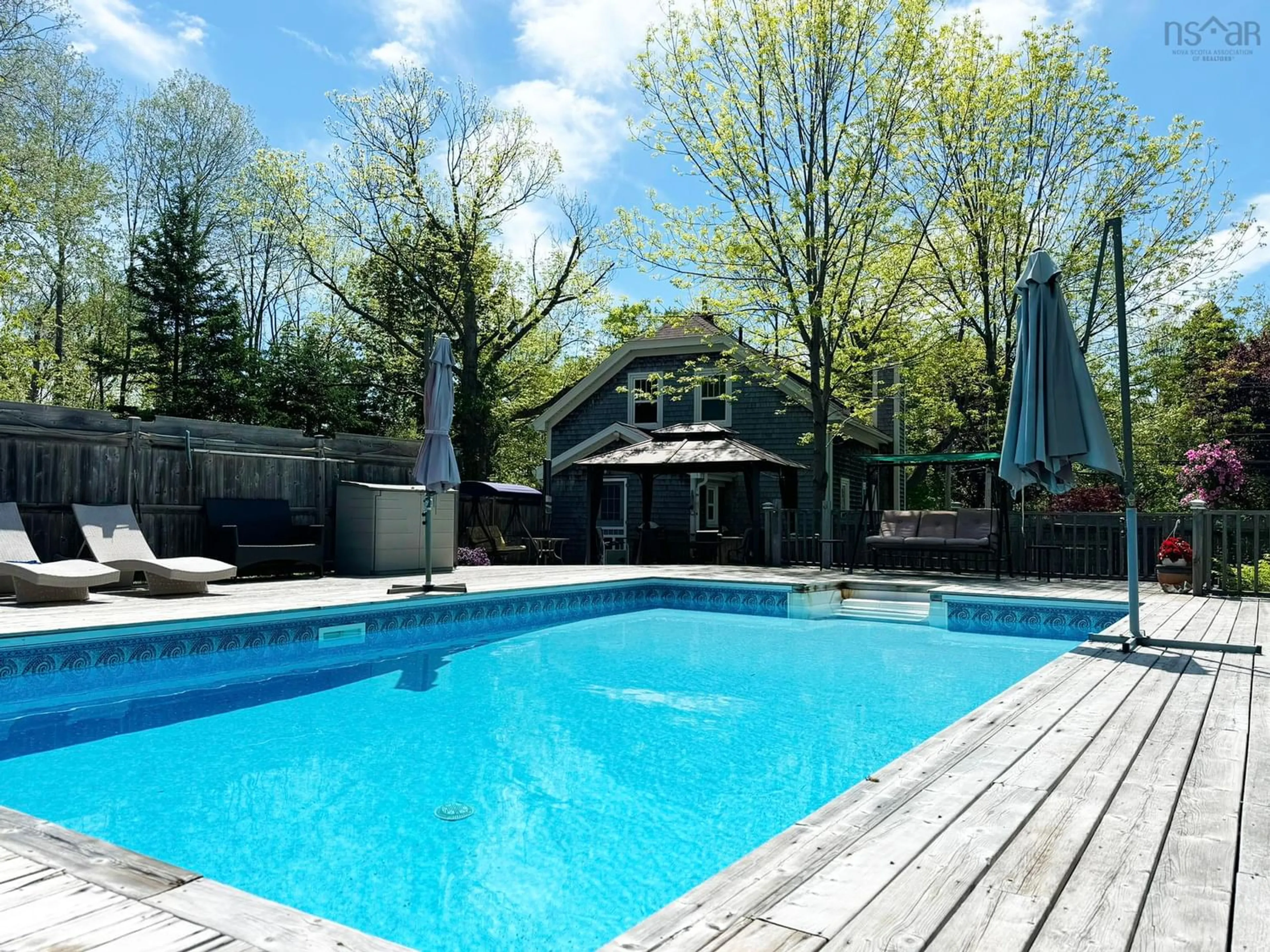 Indoor or outdoor pool for 3668 Highway 3, Brooklyn Nova Scotia B0J 1H0