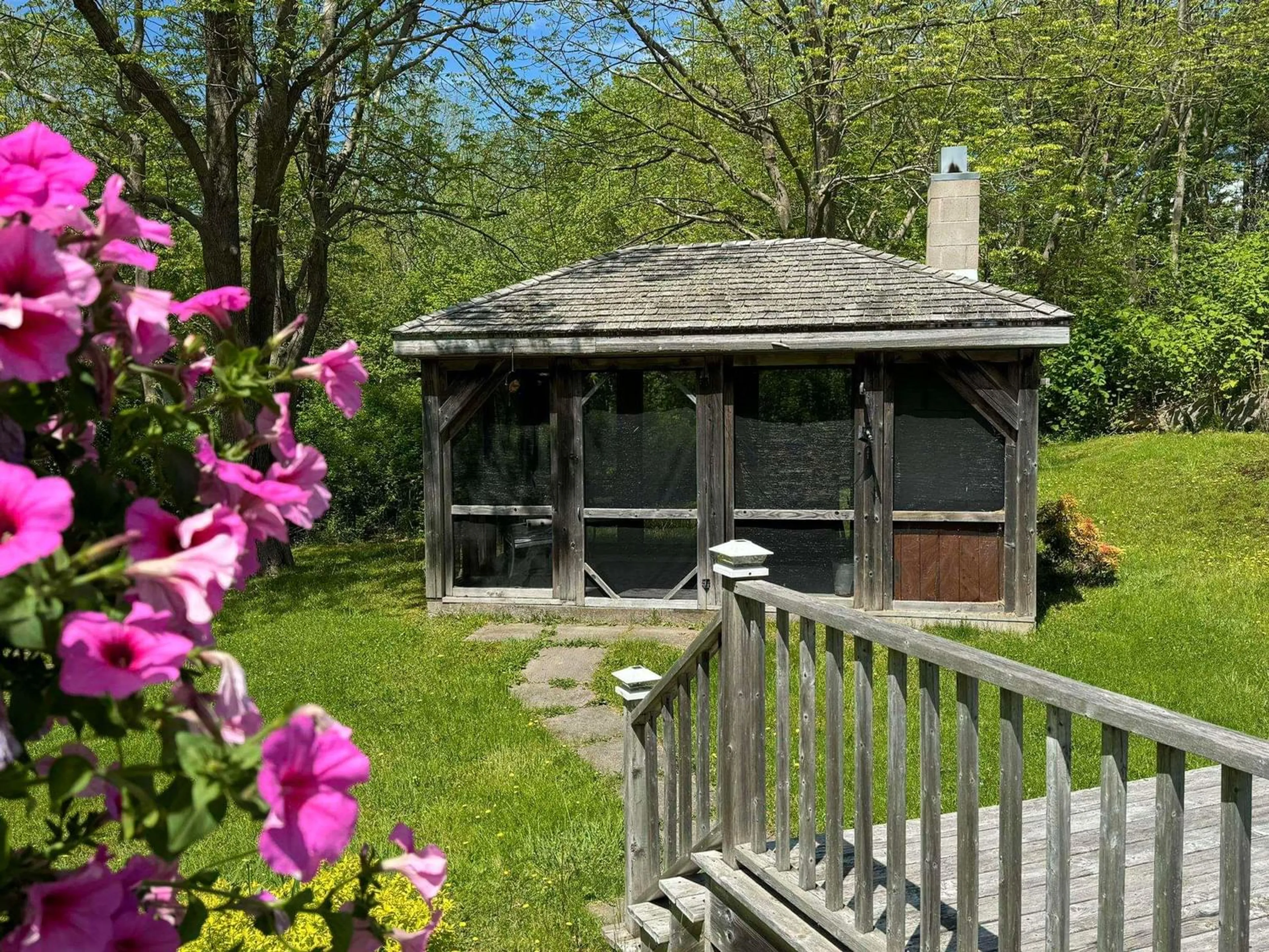 Cottage for 3668 Highway 3, Brooklyn Nova Scotia B0J 1H0