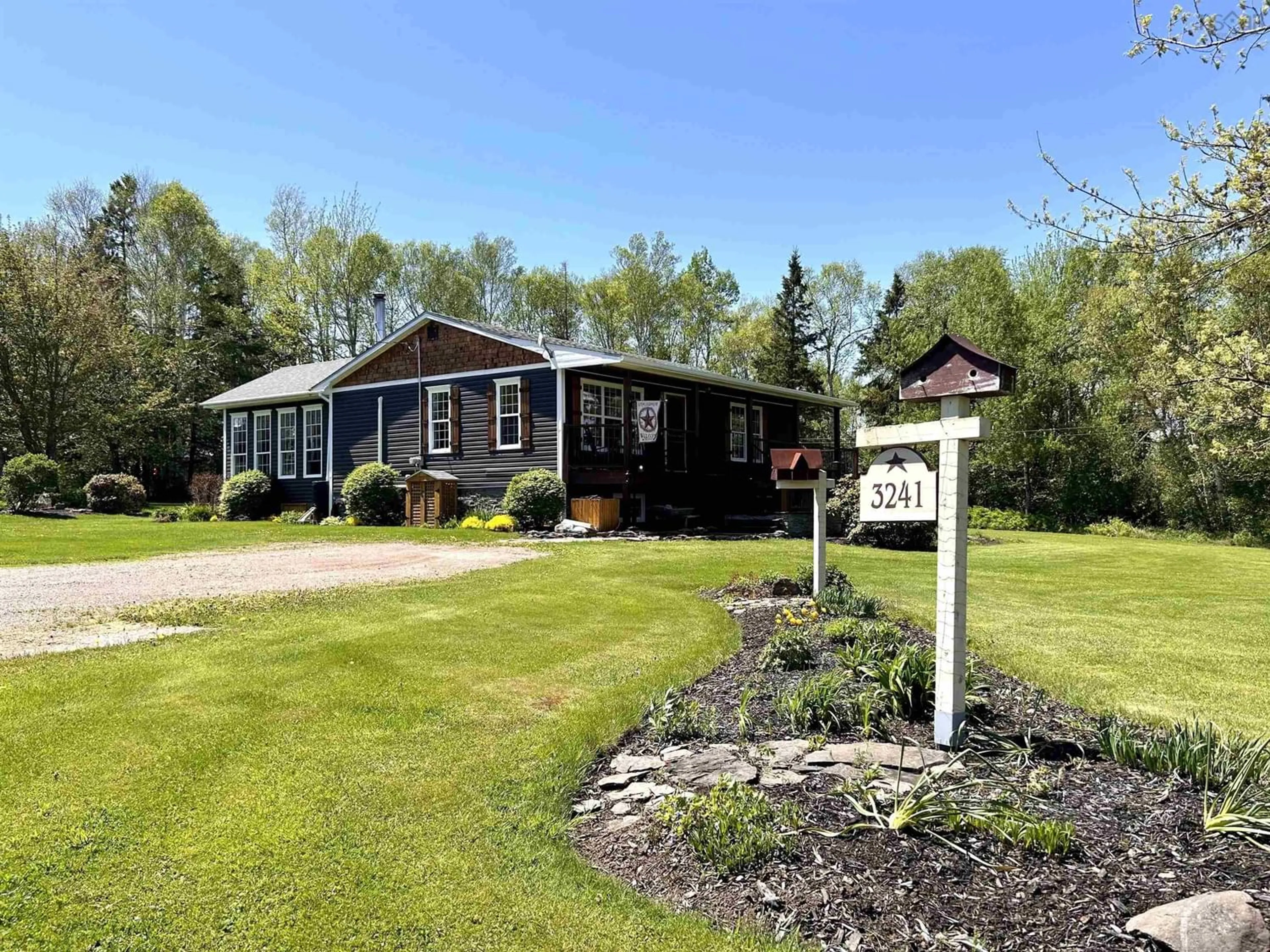 Cottage for 3241 366 Hwy, Tidnish Bridge Nova Scotia B4H 3X9