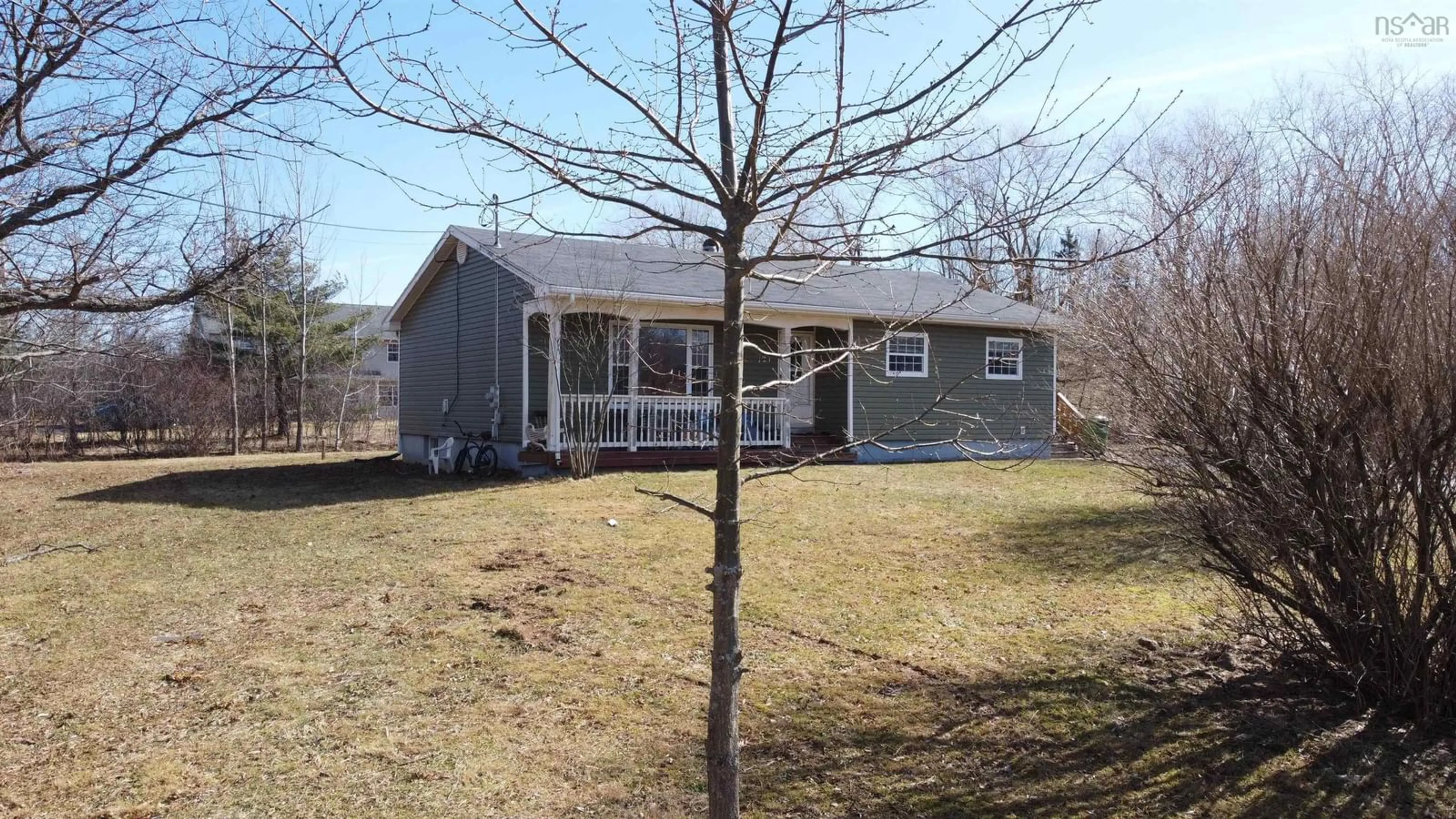 Cottage for 127 Highland Ave, Wolfville Nova Scotia B4P 1Z8