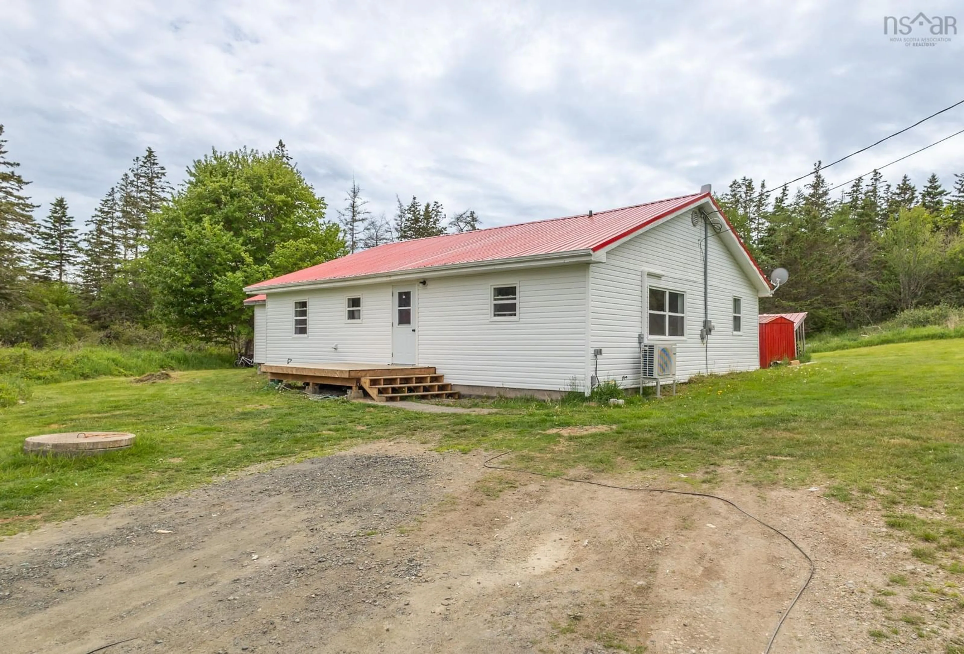 Cottage for 525 Maccormack Rd, Sandford Nova Scotia B5A 5K7