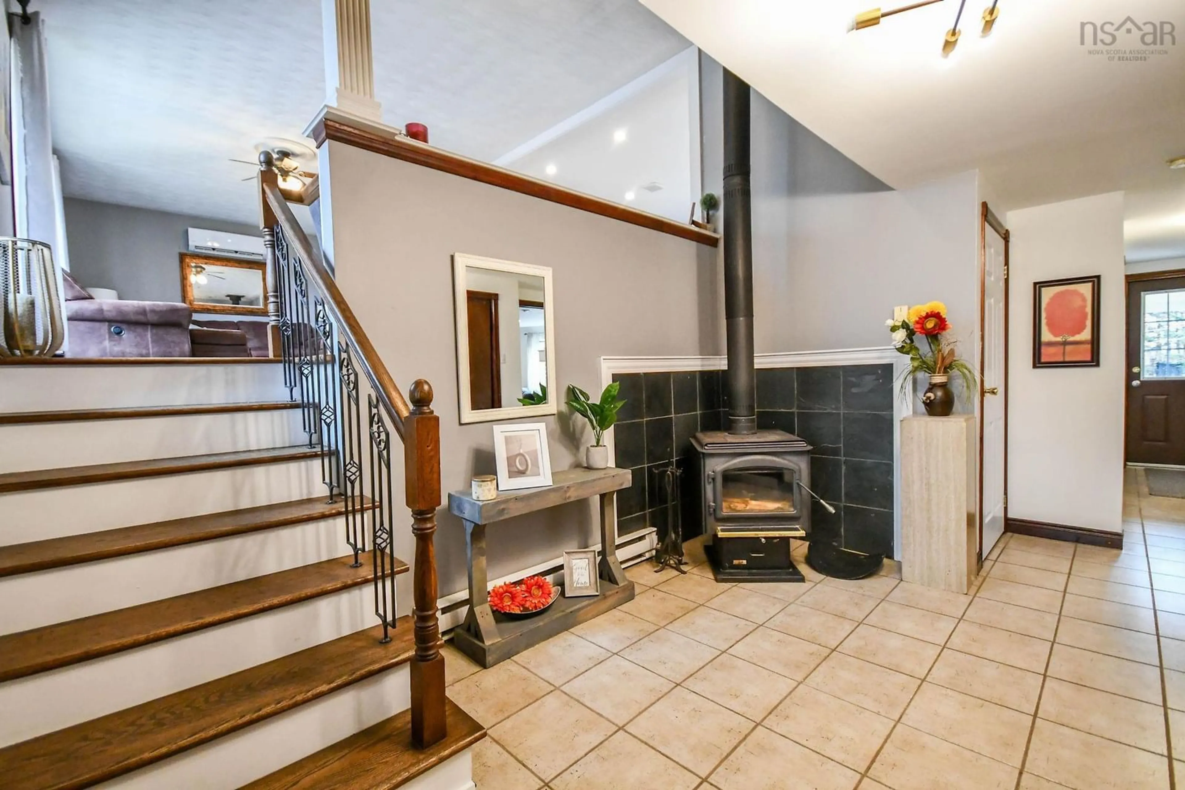 Indoor foyer for 94 Northcliffe Dr, Brookside Nova Scotia B3T 1S7