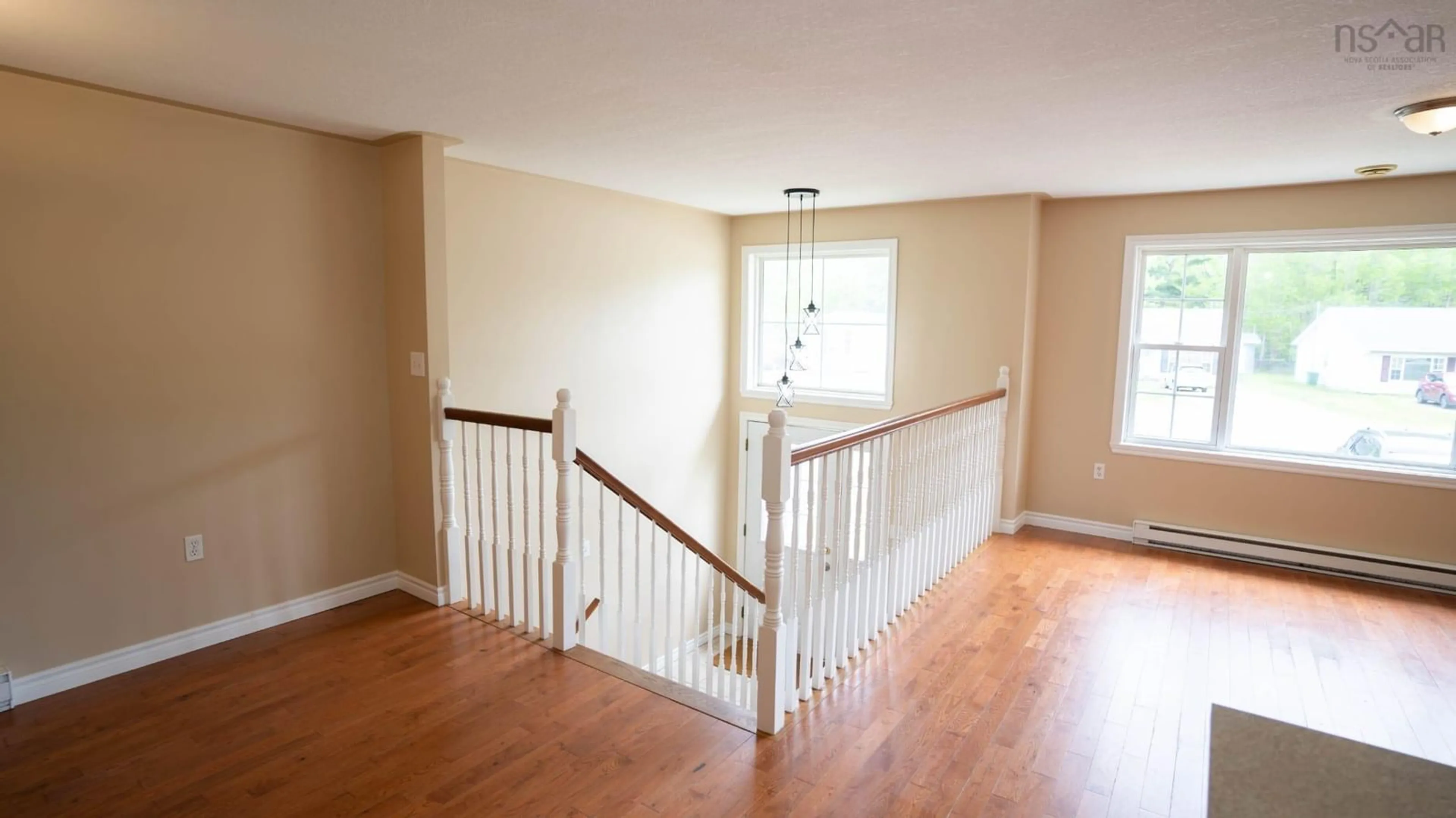 Indoor foyer for 994 Dakota Lane, Greenwood Nova Scotia B0P 1N0