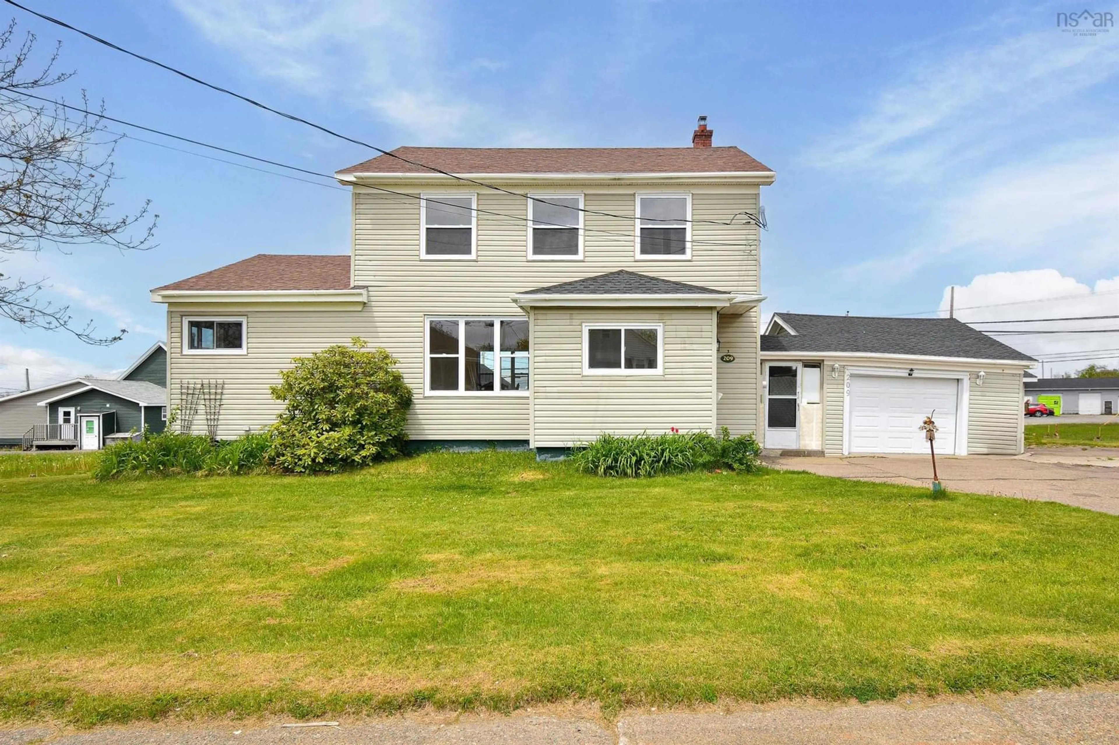 Frontside or backside of a home for 209 Lorne St, Sydney Nova Scotia B1P 4H7