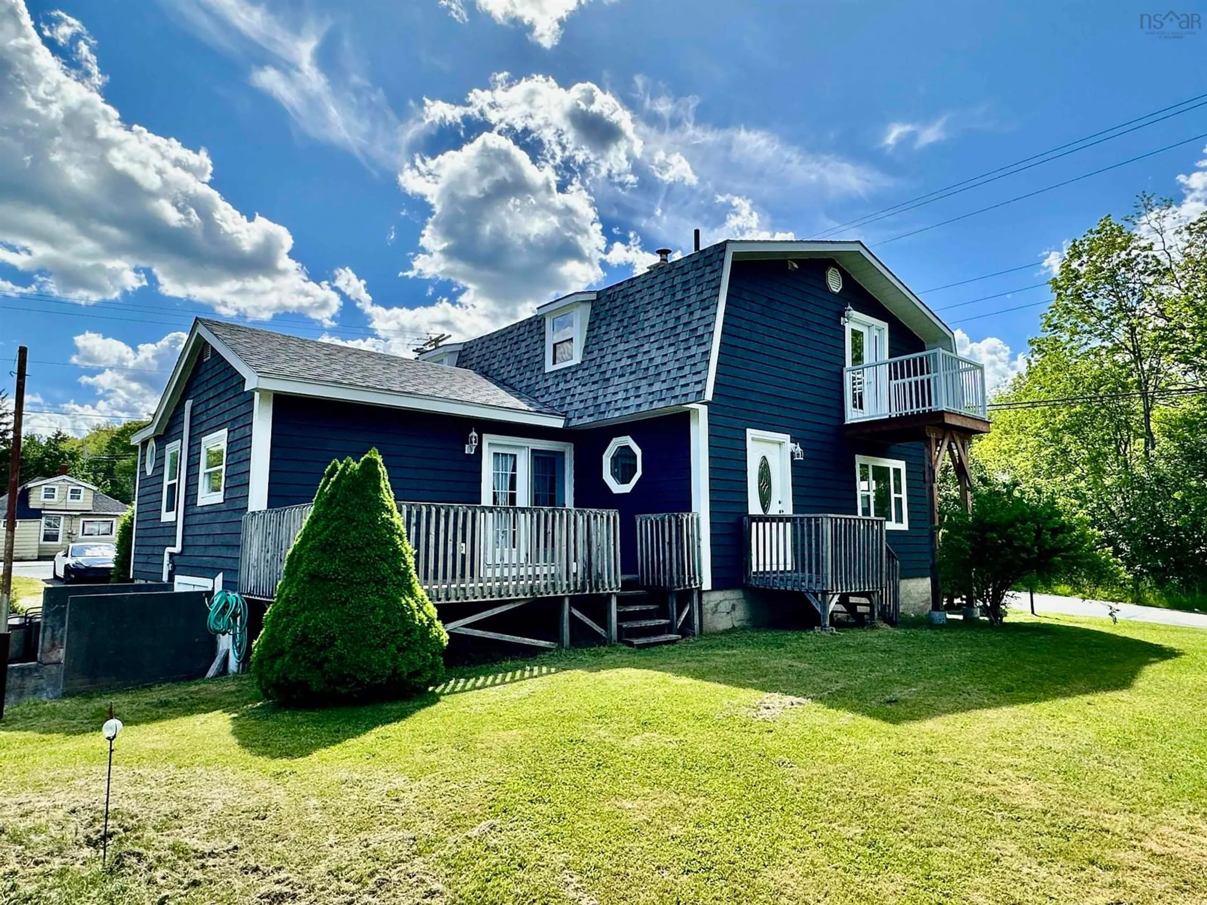 Frontside or backside of a home for 133 King St, Liverpool Nova Scotia B0T 1K0