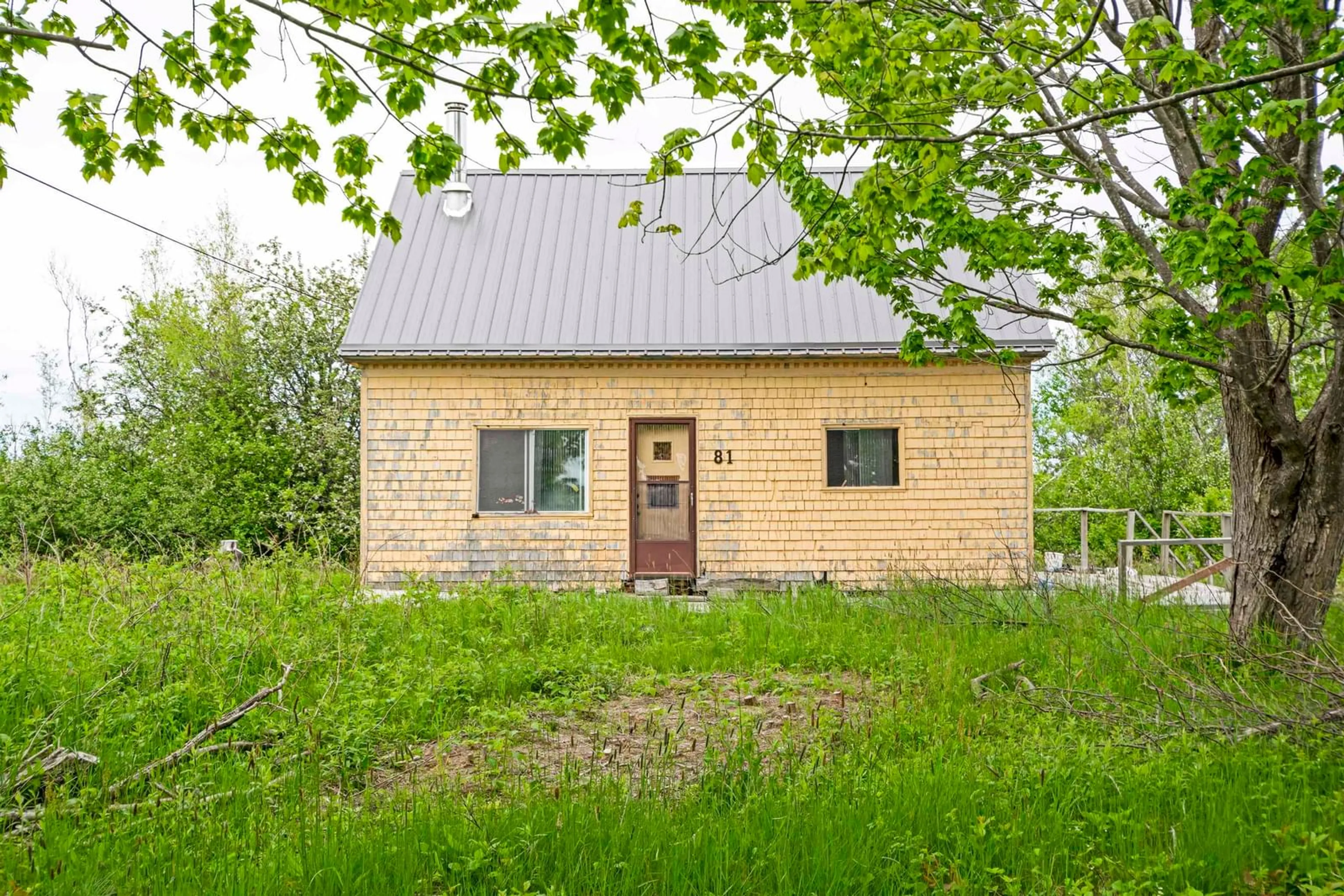 Cottage for 81 Levi White Rd, Kings Head Nova Scotia B2H 5C4