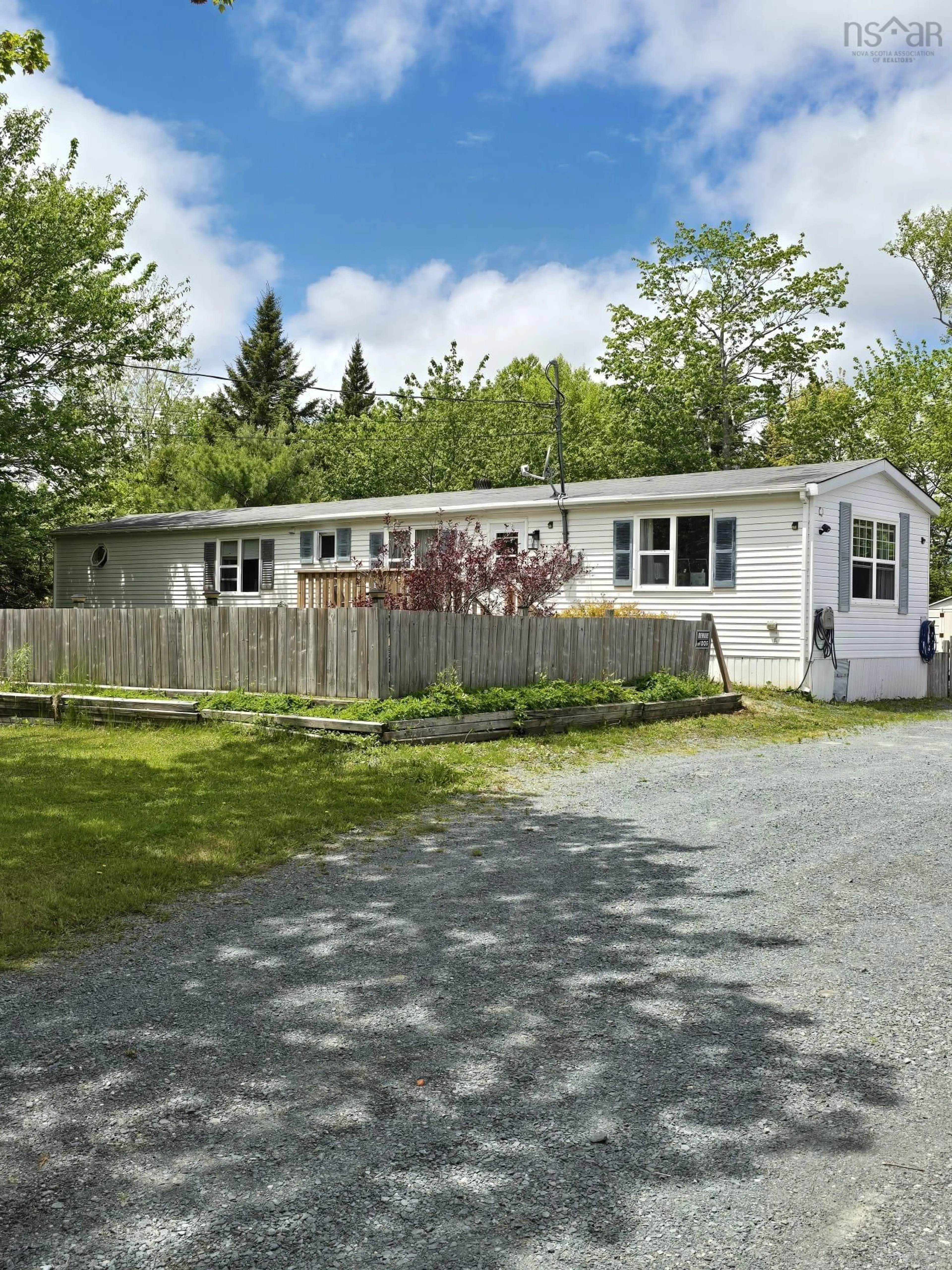 Cottage for 7043 Highway 7, Gaetz Brook Nova Scotia B0J 2L0