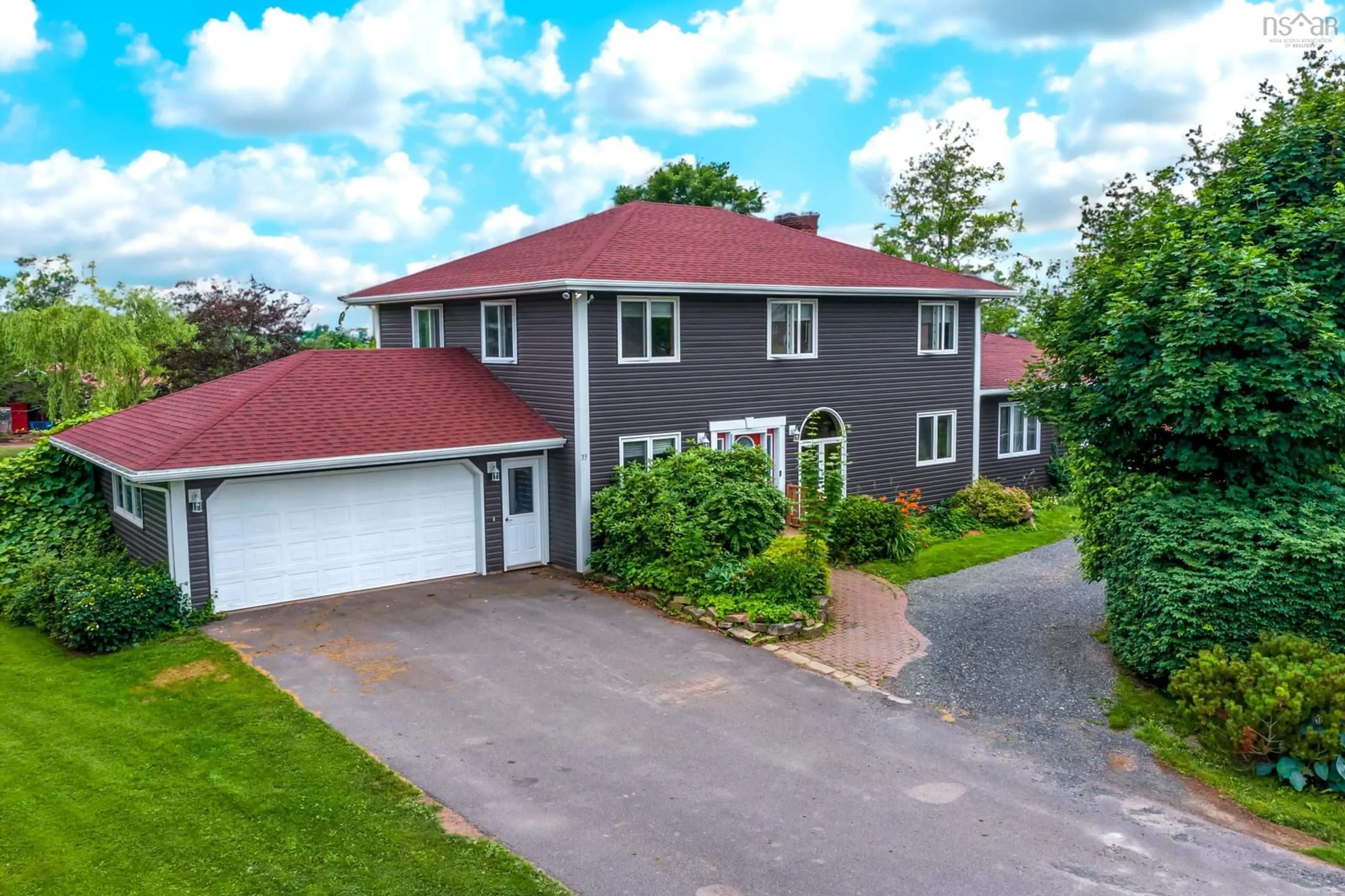 Frontside or backside of a home for 33 Princeton Crt, Pictou Nova Scotia B0K 1H0