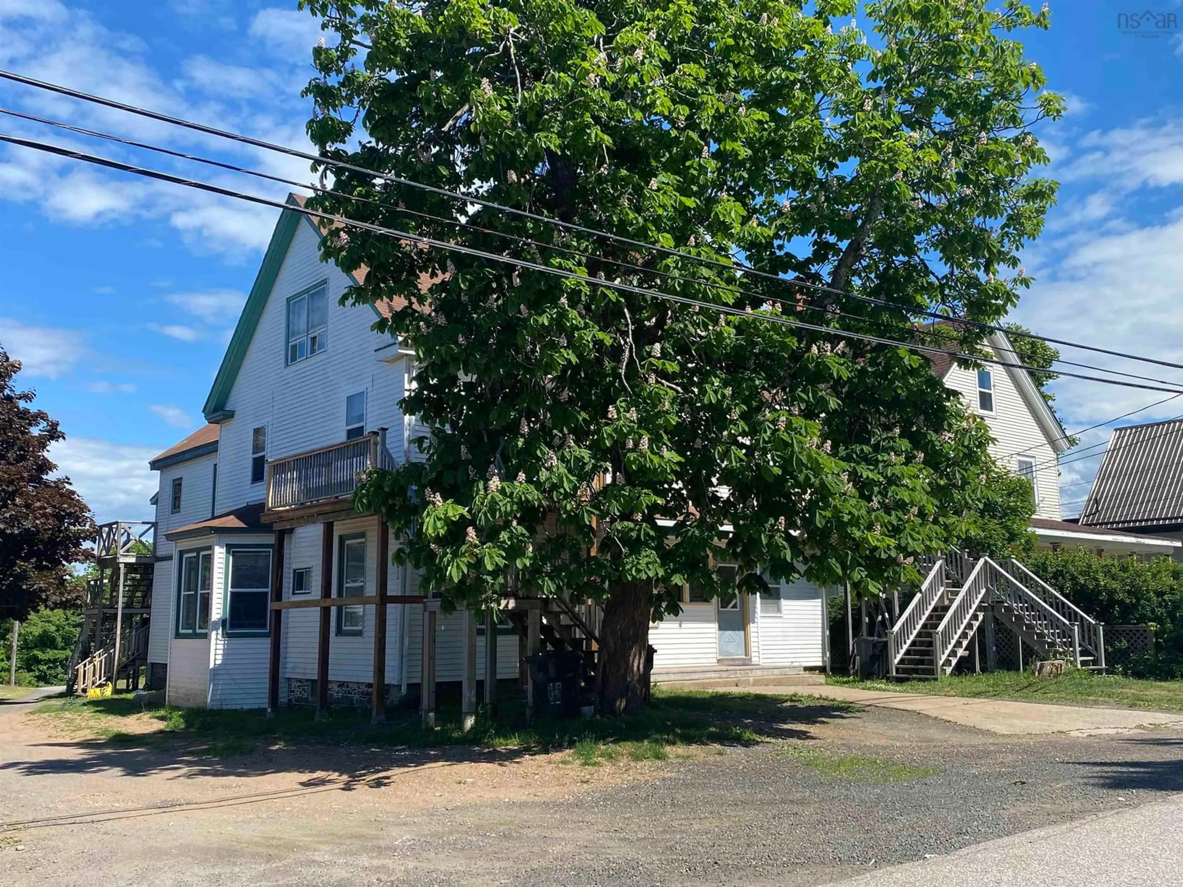 Outside view for 186 Queen St, Digby Nova Scotia B0V 1A0