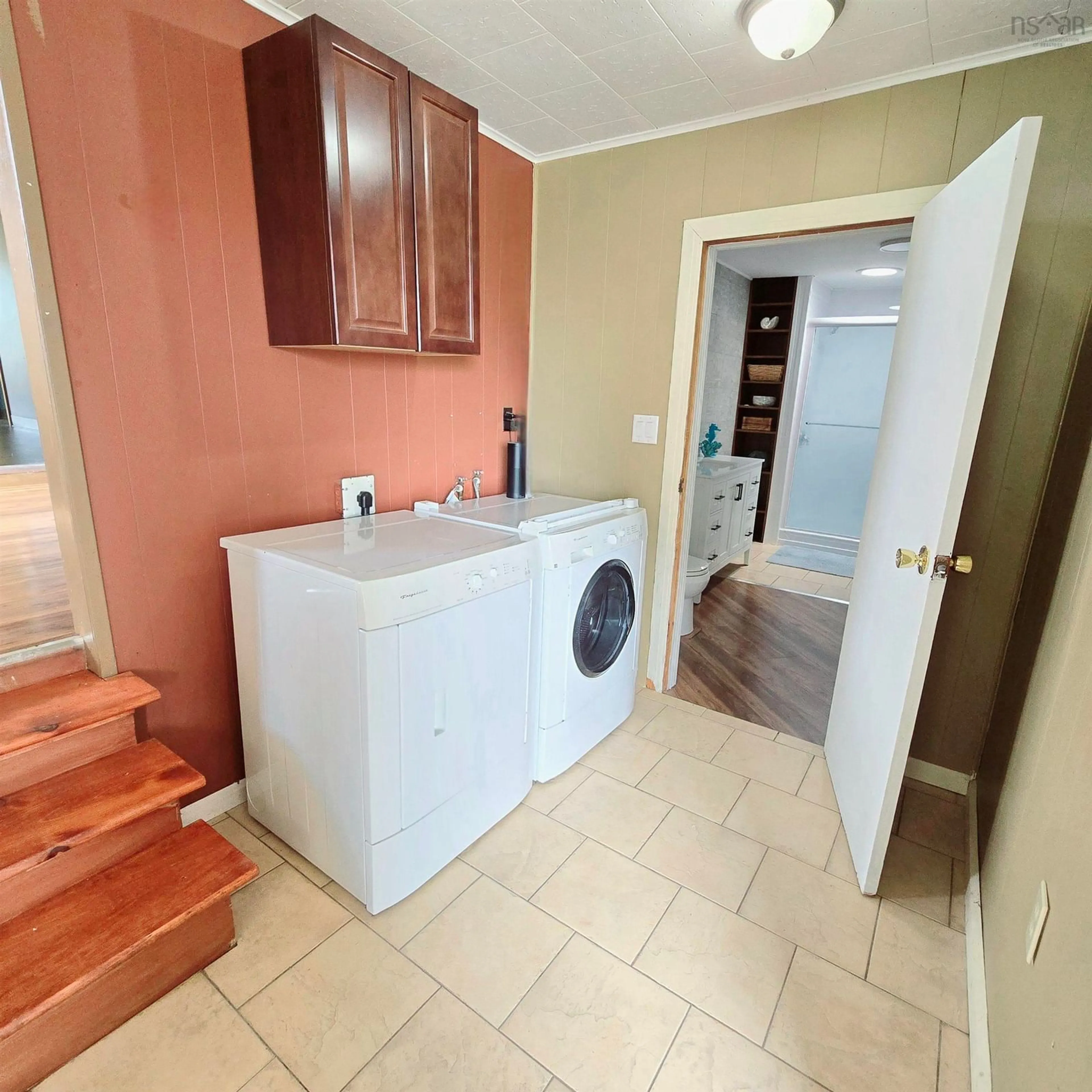 Laundry room for 7561 Main St, Louisbourg Nova Scotia B1C 1J7