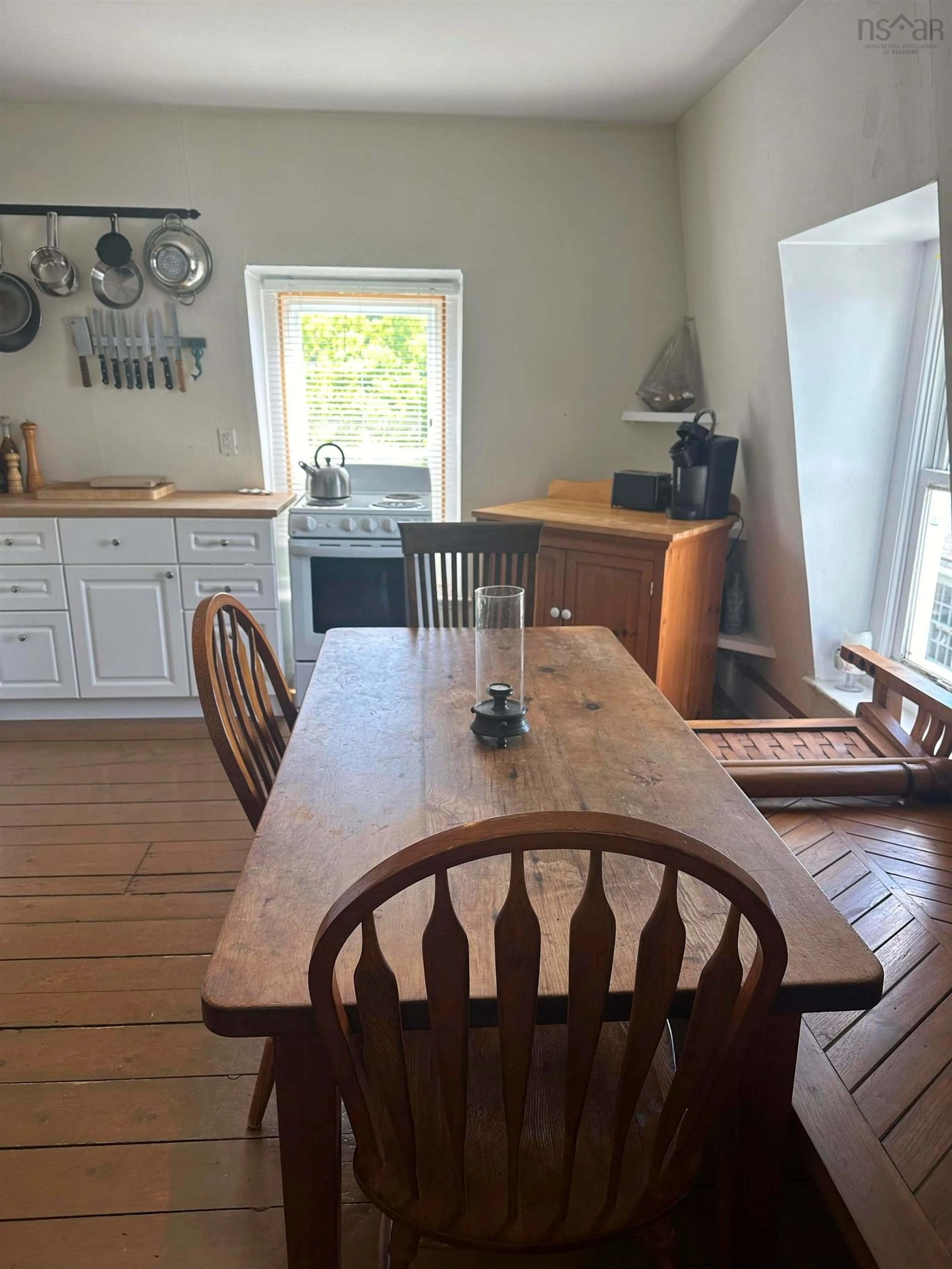 Dining room, wood floors, cottage for 280 Montague St, Lunenburg Nova Scotia B0J 2C0