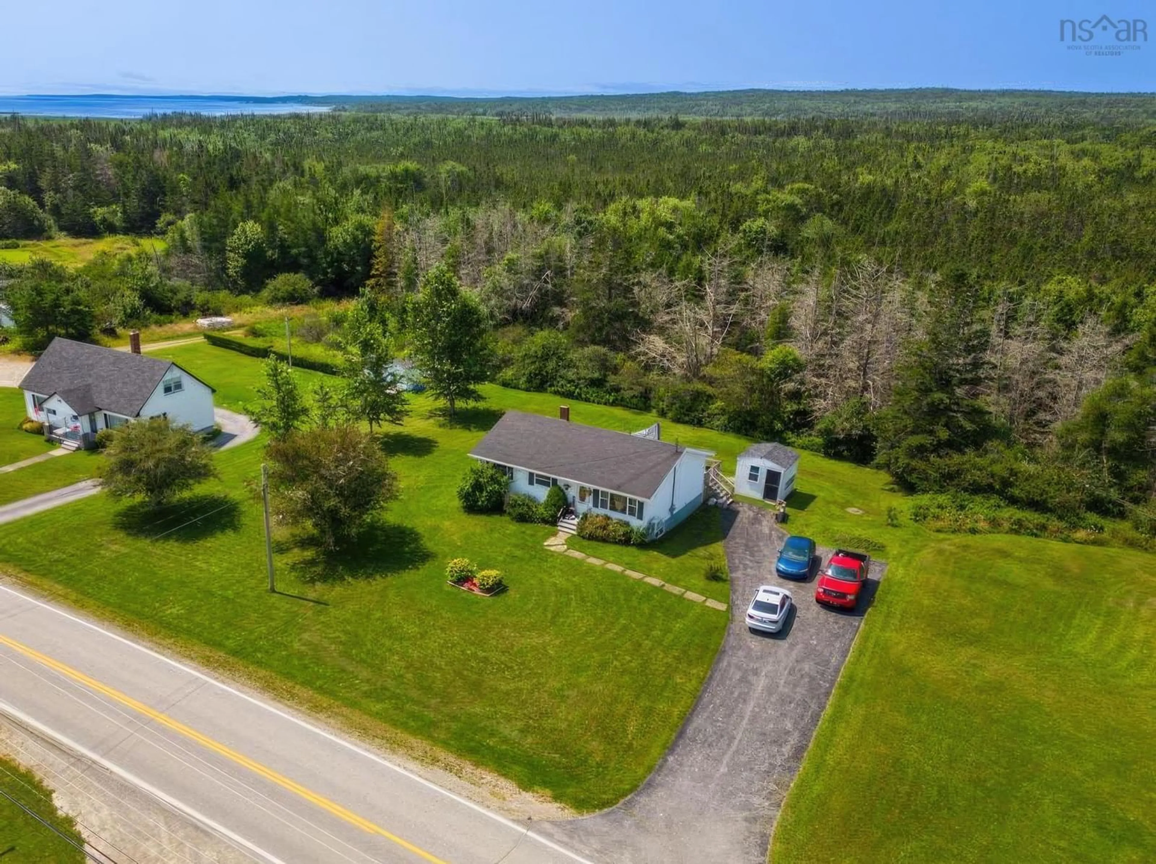 Cottage for 2402 334 Hwy, Wedgeport Nova Scotia B0W 3P0