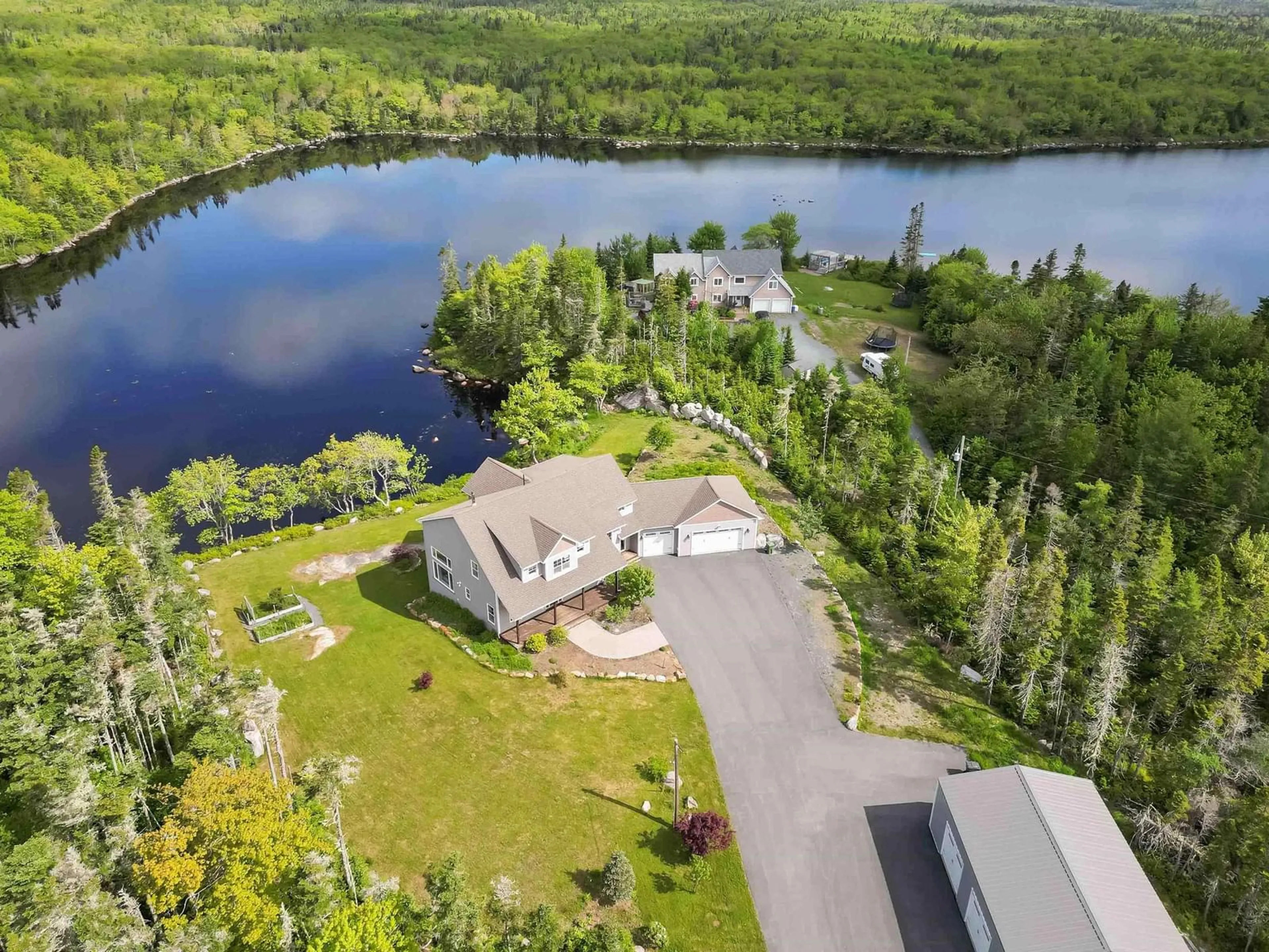 Cottage for 31 Prospect River Crt, Hatchet Lake Nova Scotia B3T 1R8