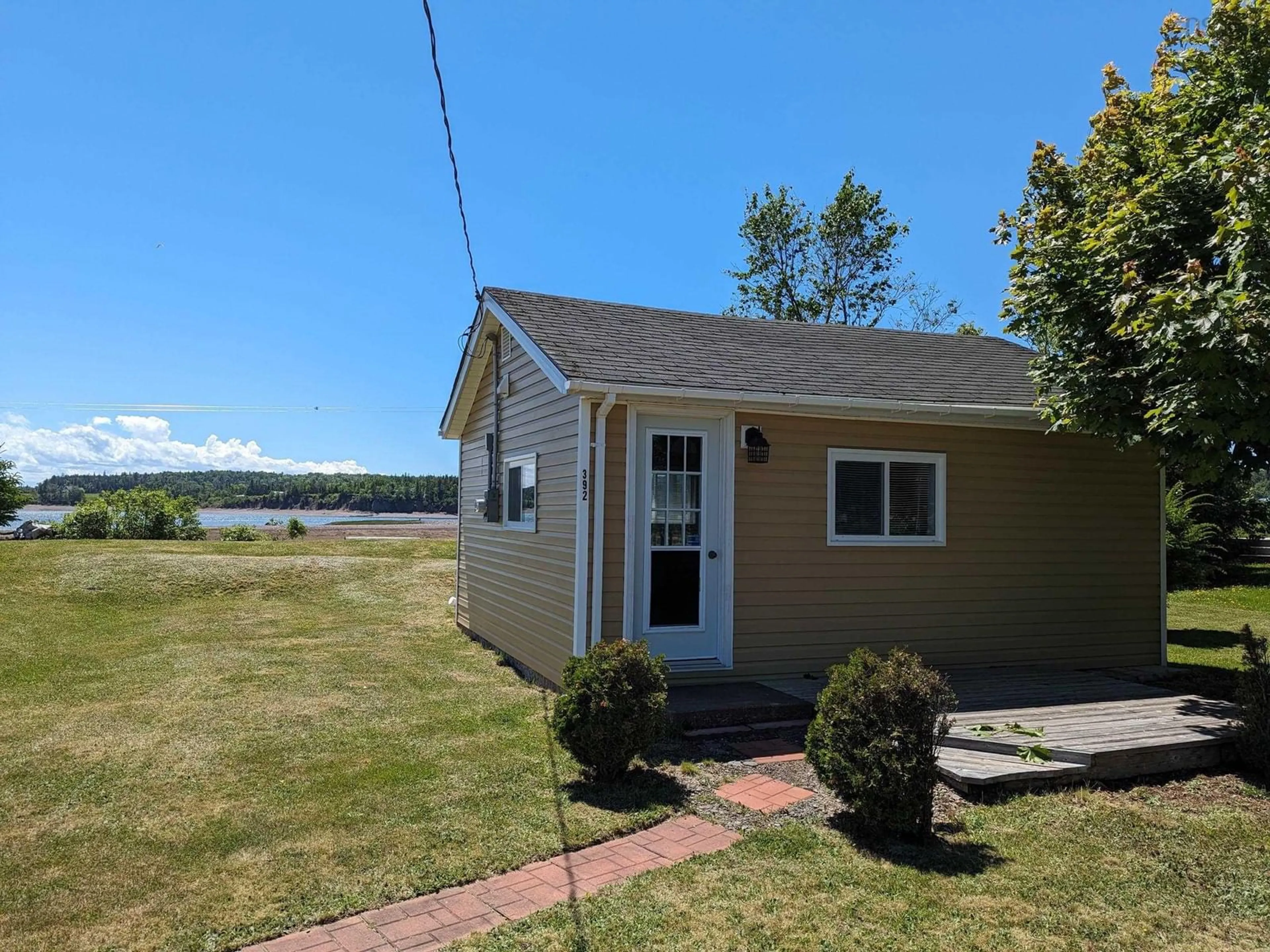 Cottage for 392 Pier Rd, Parrsboro Nova Scotia B0M 1S0