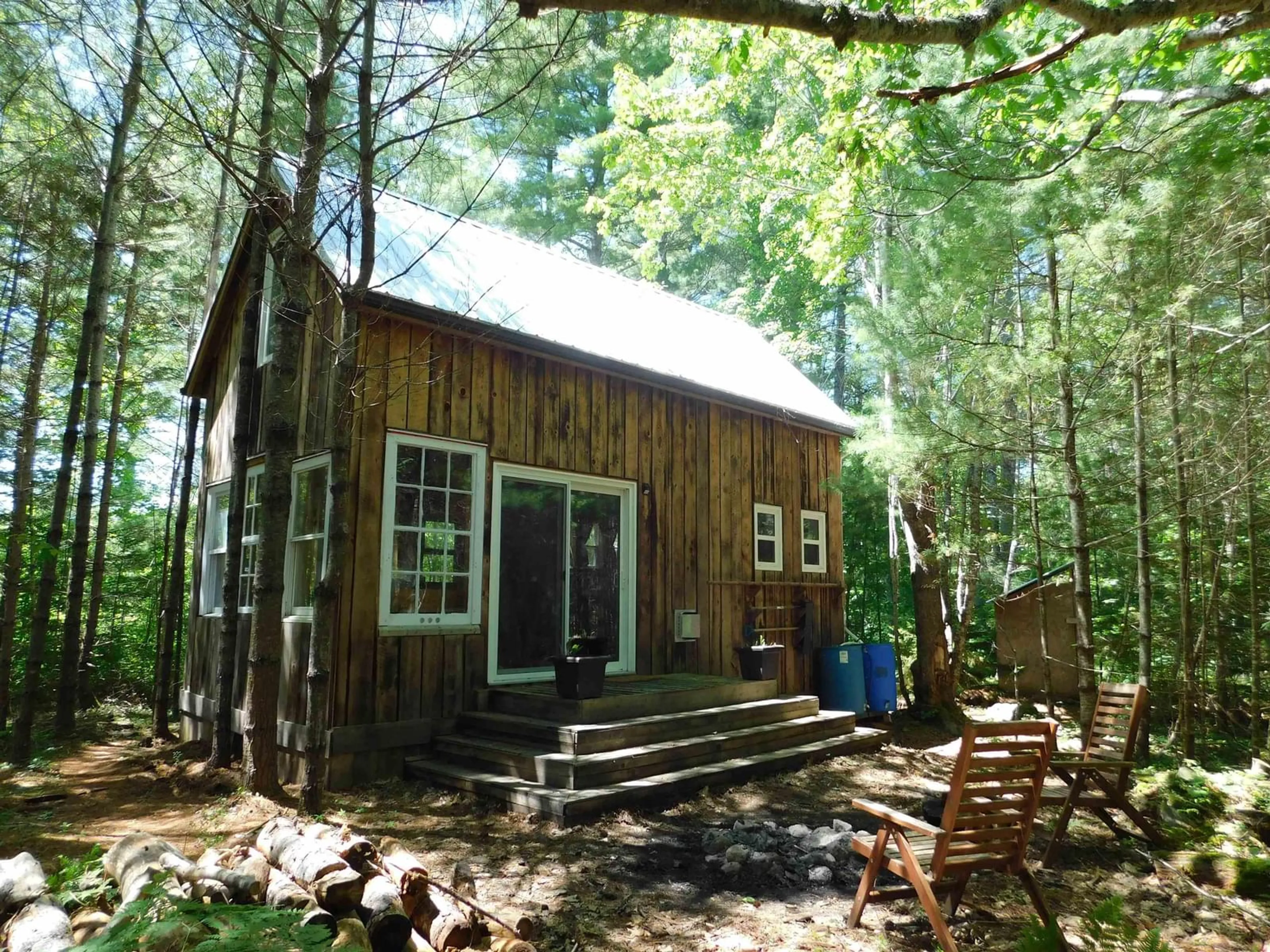 Cottage for 106 The Ski Martock Rd, Windsor Forks Nova Scotia B0N 2T0