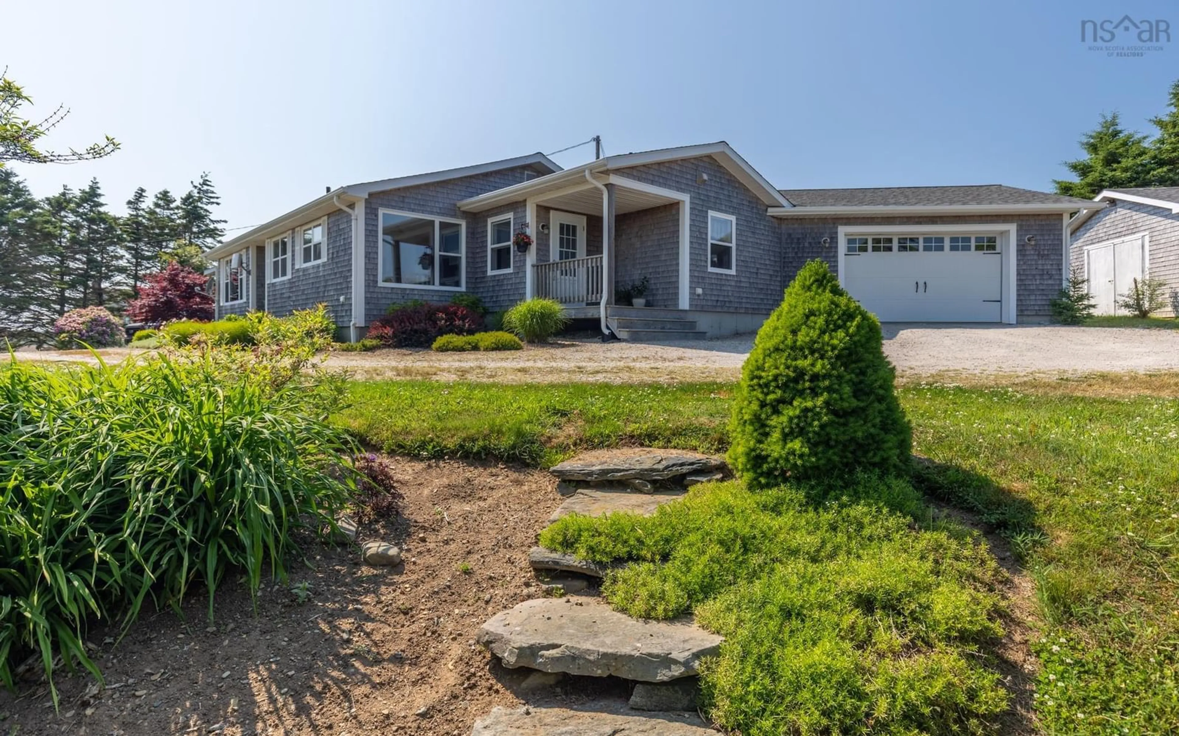 Home with vinyl exterior material for 616 Main Shore Rd, North Chegoggin Nova Scotia B5A 5H2