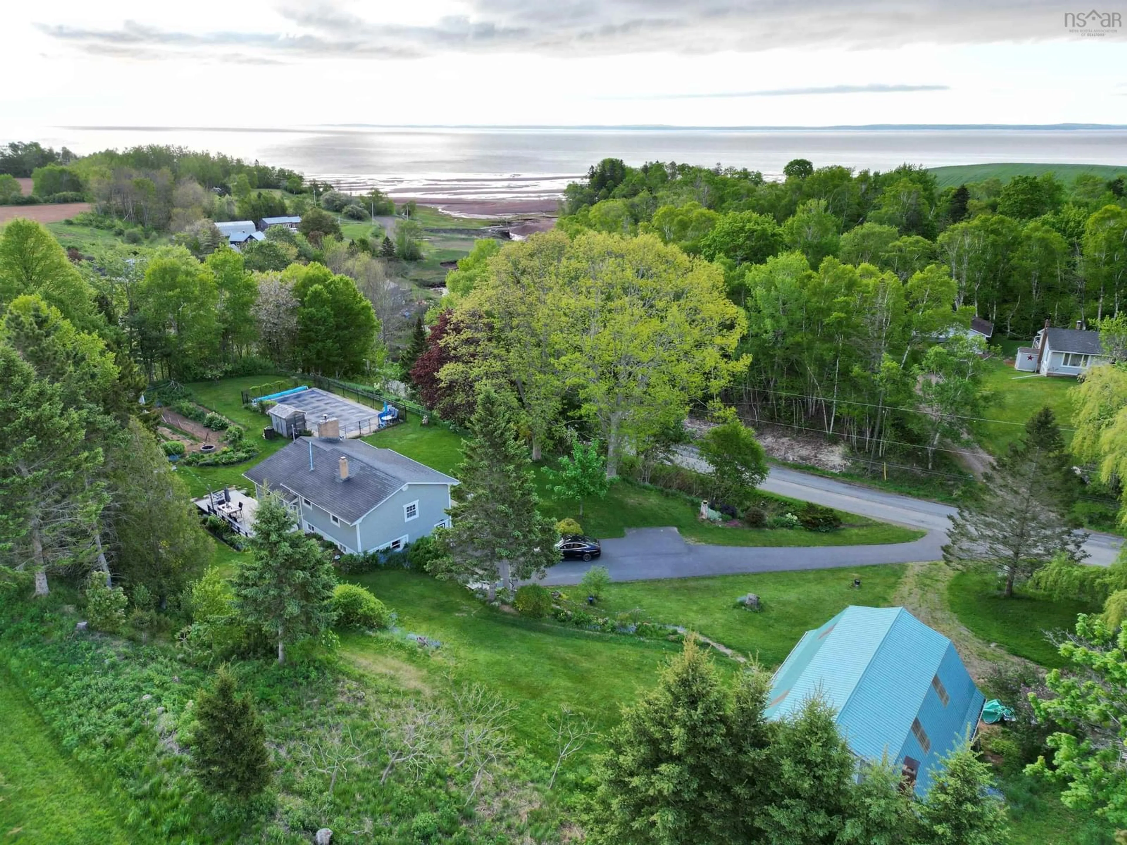 Lakeview for 2001 Pereau Rd, Blomidon Nova Scotia B0P 1H0